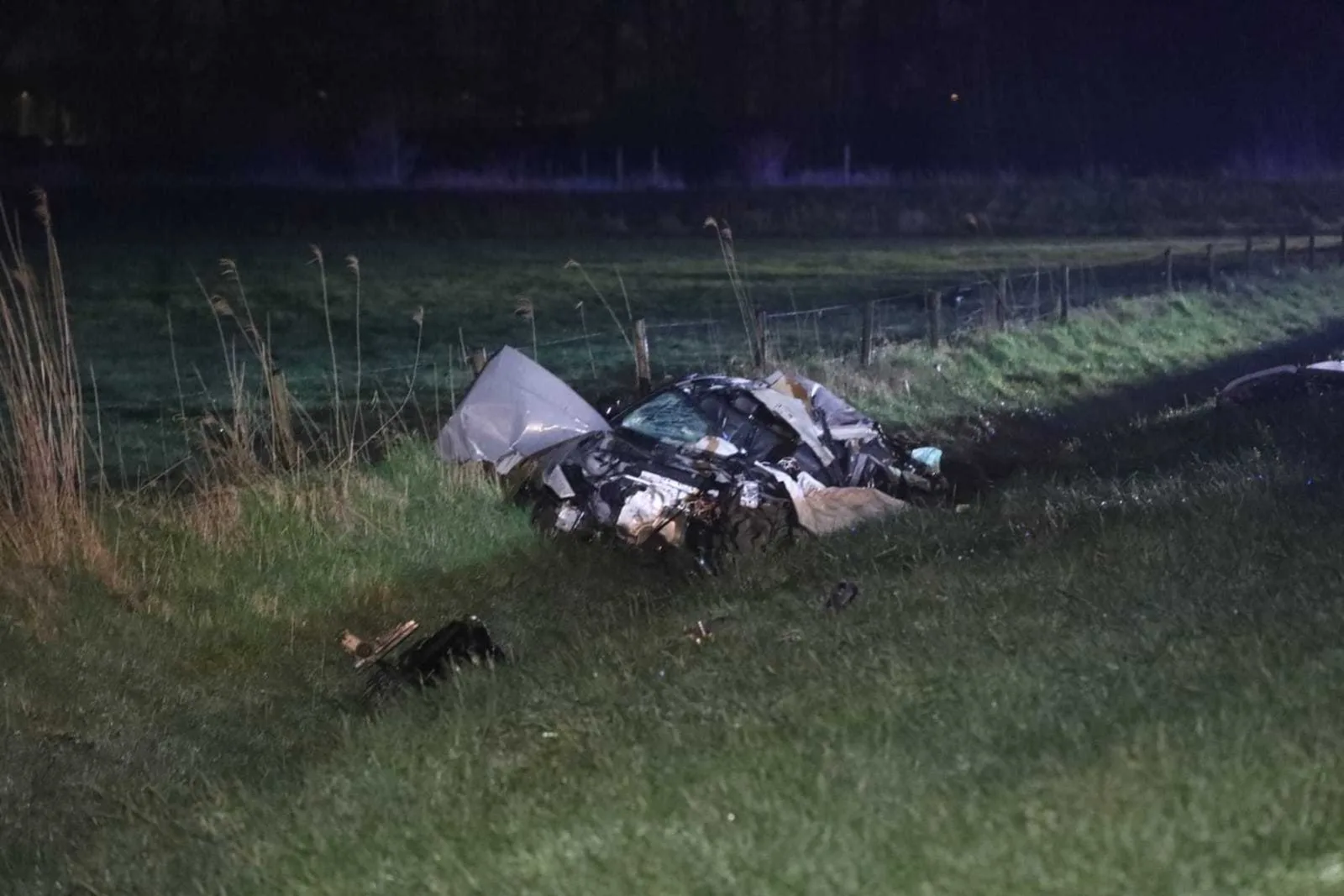 Twee doden door botsing op A12 bij Zevenaar, mogelijk verband met plofkraak