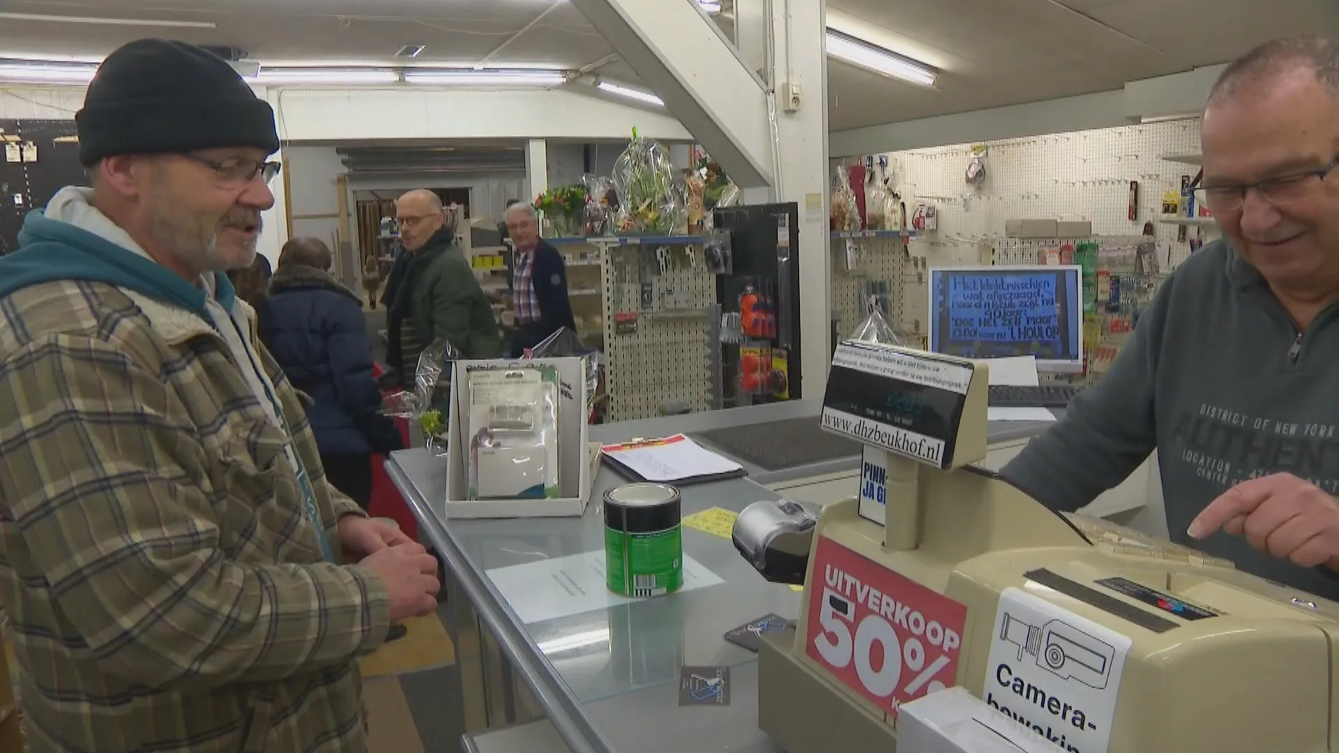 Einde dorpswinkels in zicht? 'Veertig jaar gedane arbeid, en dan stoppen...'