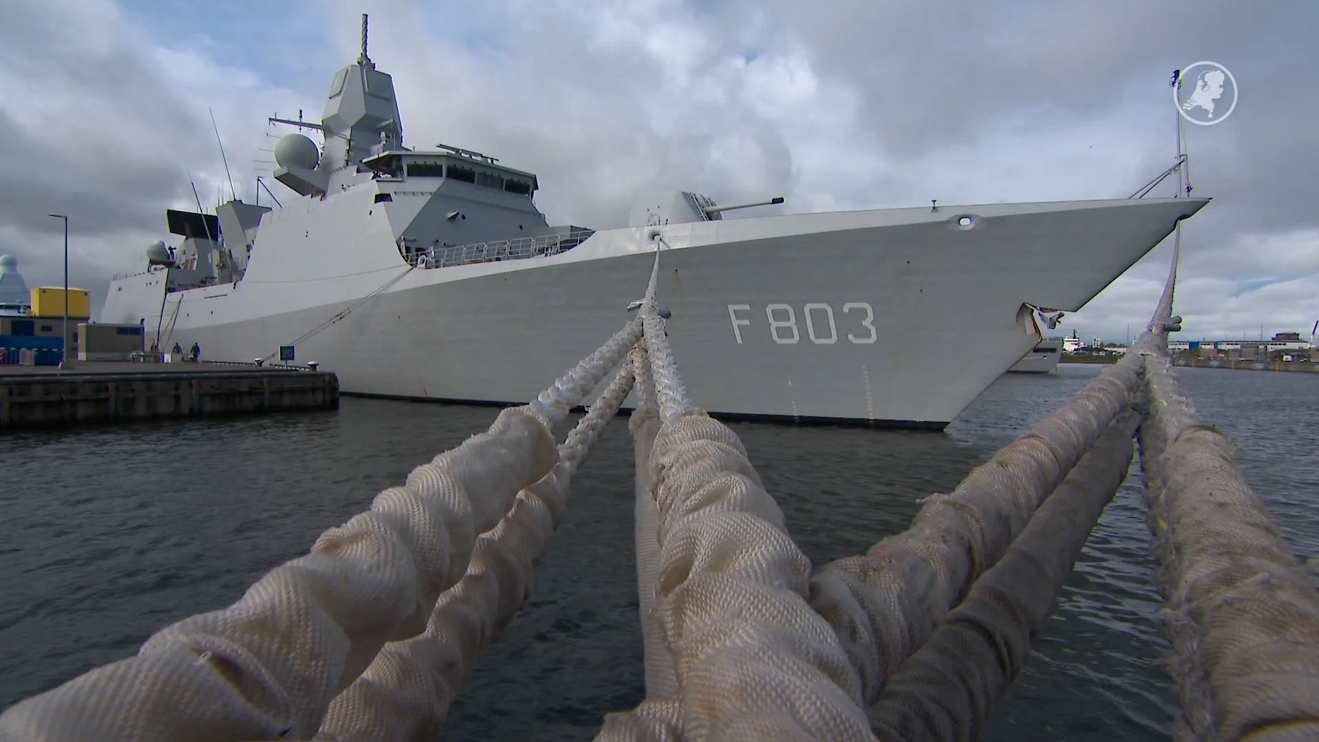 Marineschip Zr.Ms. Tromp is terug na 5 maanden: familieleden opgelucht en trots