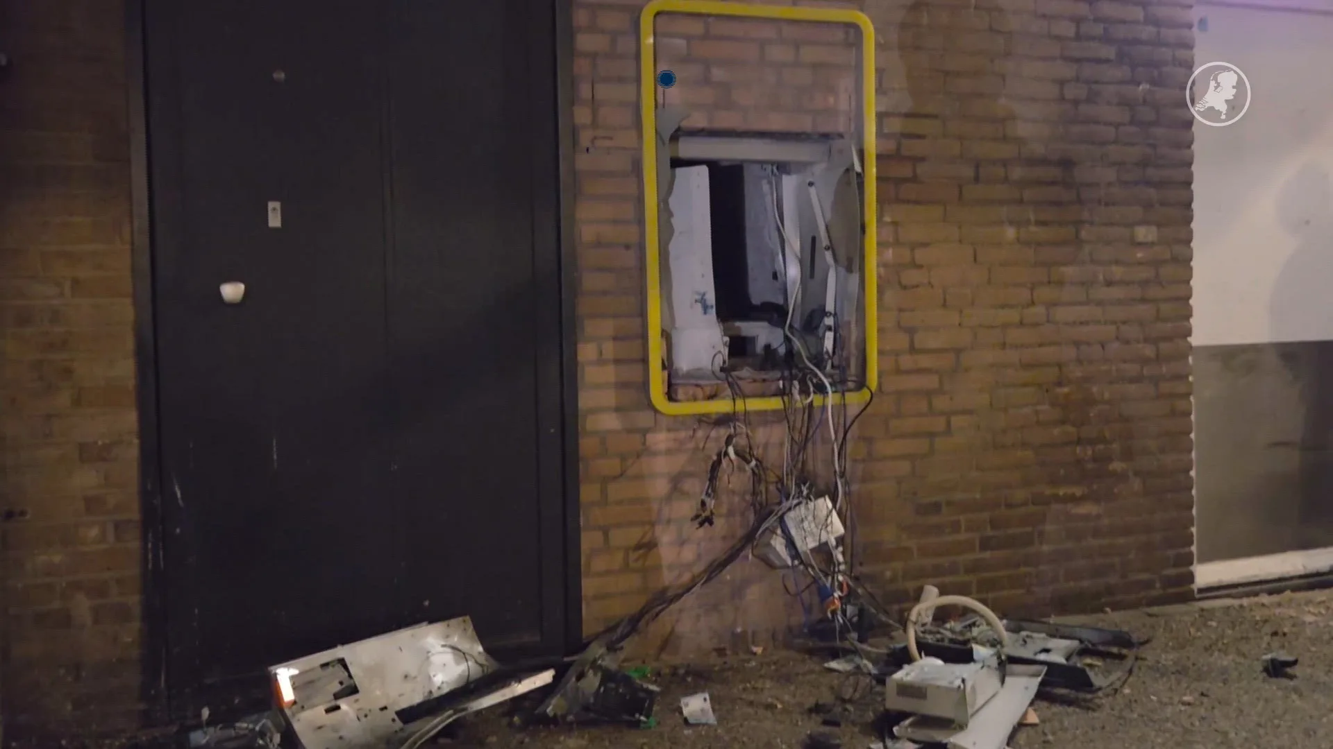 Plofkraak en ramkraak in één nacht: politie doet onderzoek