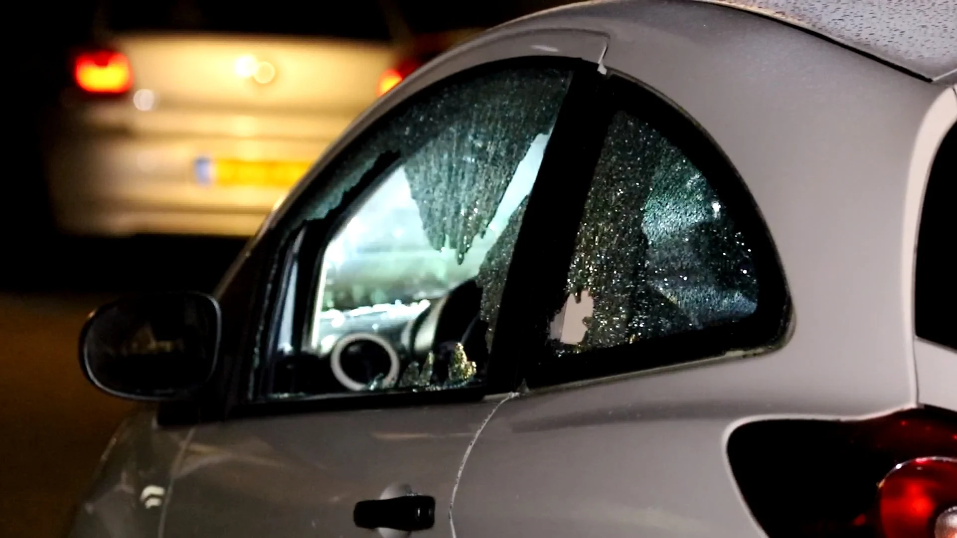 Auto beschoten in Leeuwarden, politie pakt drie verdachten op