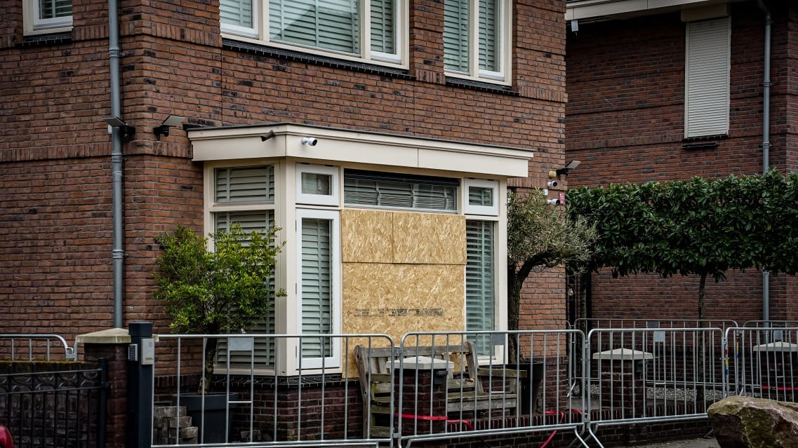 Explosies bij loodgieter houden niet op: weer is zijn woning doelwit