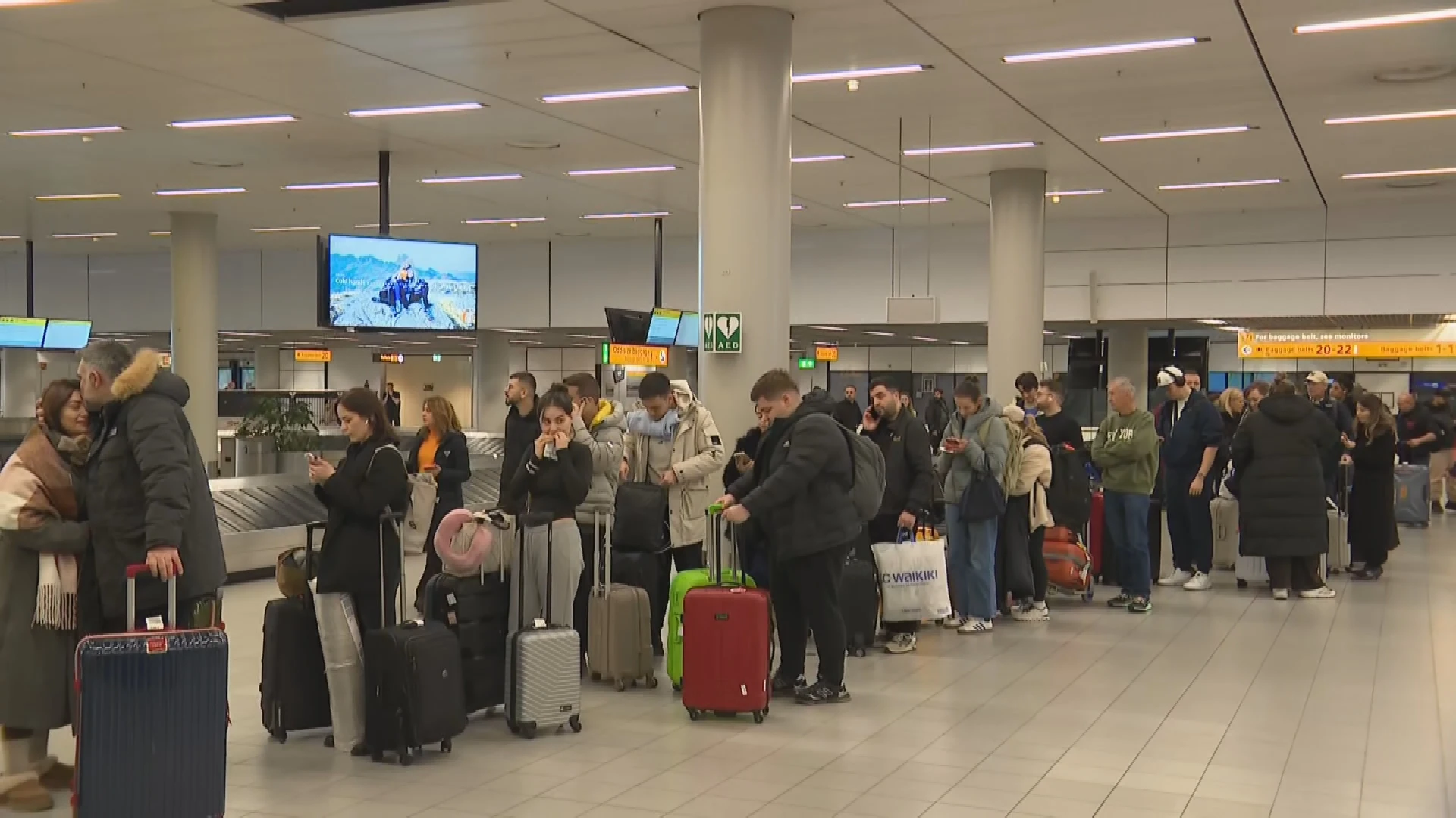 Reizigers balen van lange wachttijden door actie bij douane