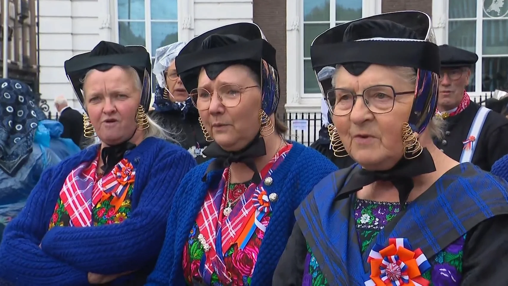 Staphorsters voor 25ste keer in klederdracht langs route Prinsjesdag