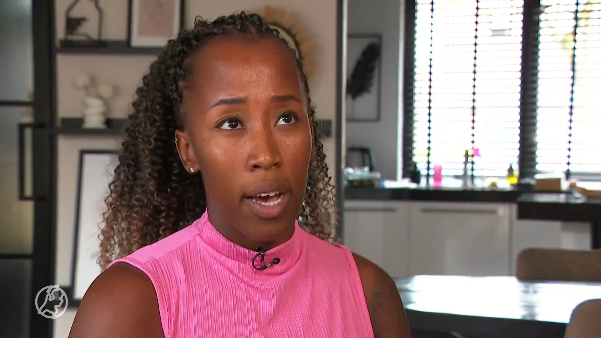 Betty werd geslagen, kaalgeschoren en kreeg zelfs een hakbijl om zelfmoord te plegen