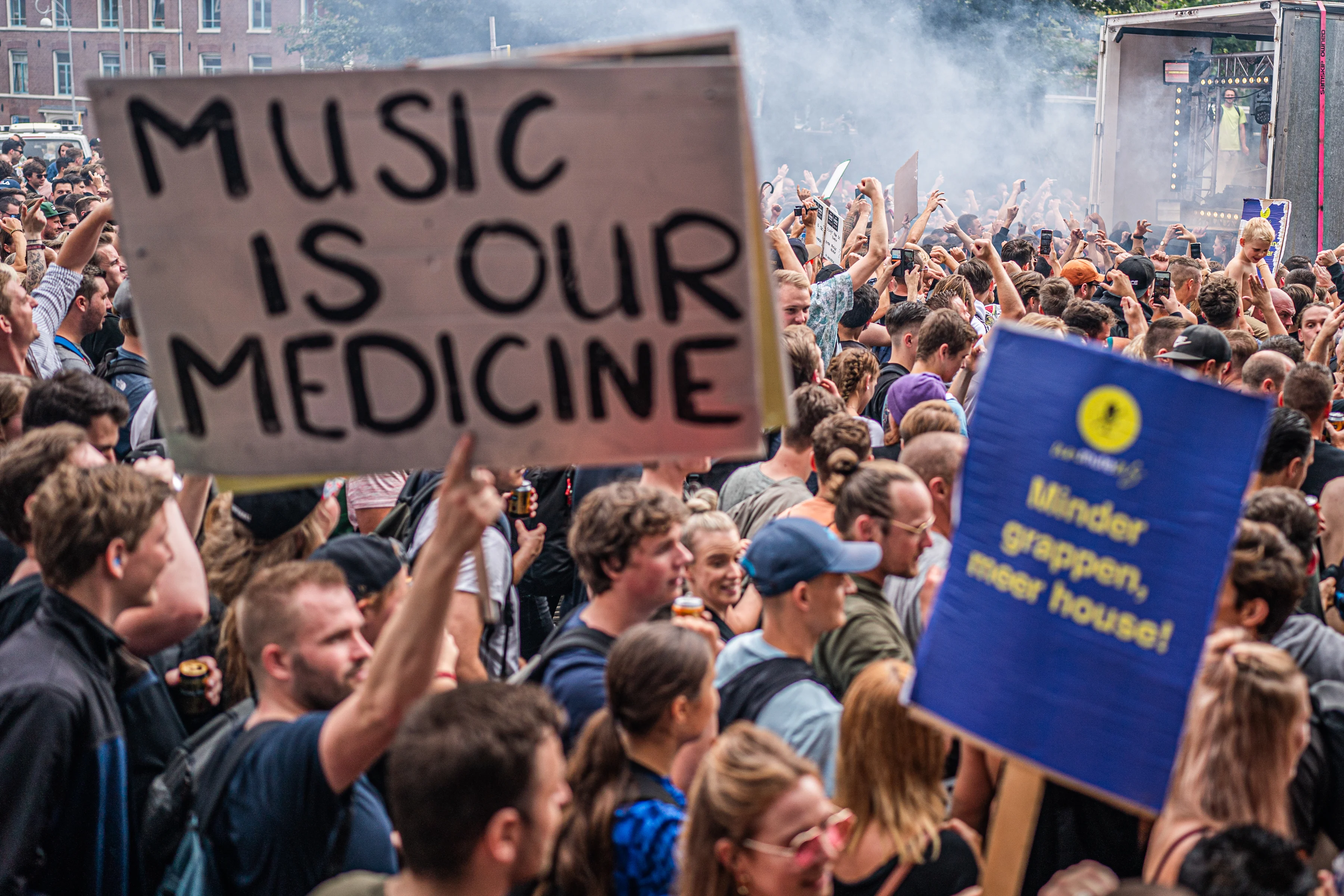 Unmute Us woest: uitgelekte maatregelen zijn nieuw zoethoudertje