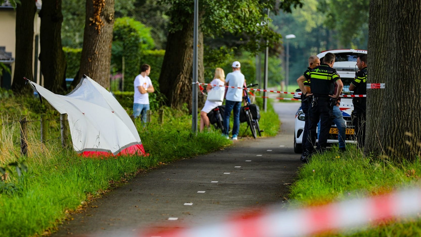 Tragisch ongeluk in Laag Soeren: fietser belandt in prikkeldraad en overlijdt