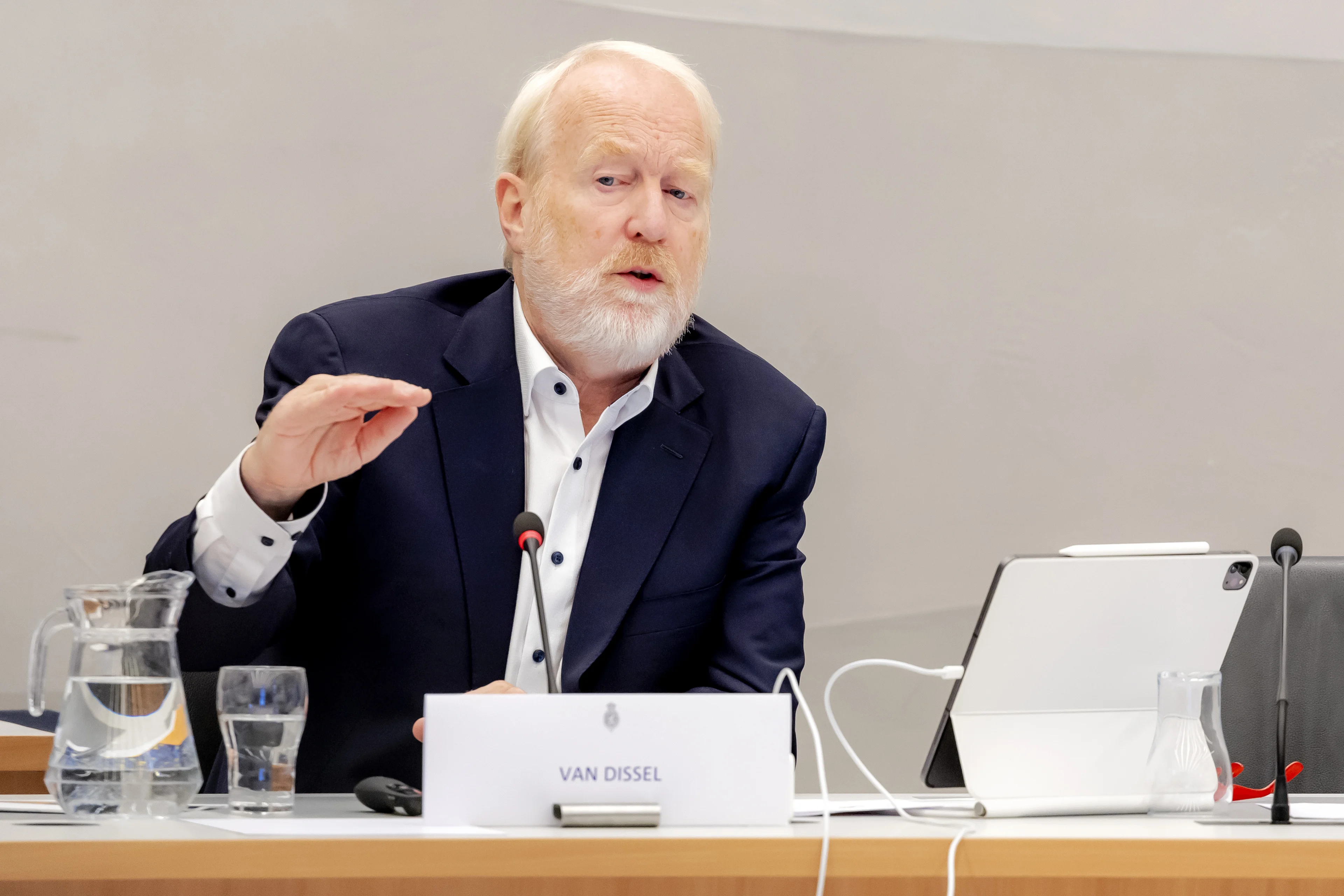 Van Dissel noemt verdachtmakingen poging tot karaktermoord