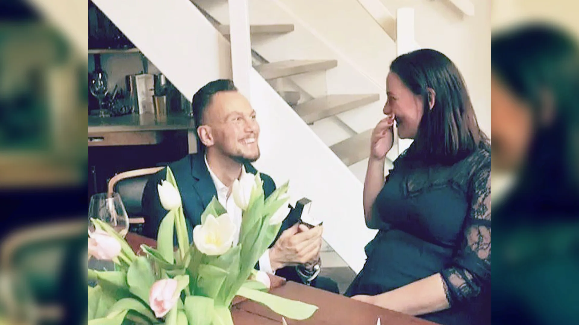 Joanne en Toby blazen hun droomhuwelijk af: 'In deze crisis kun je niet feesten zoals je zou willen'