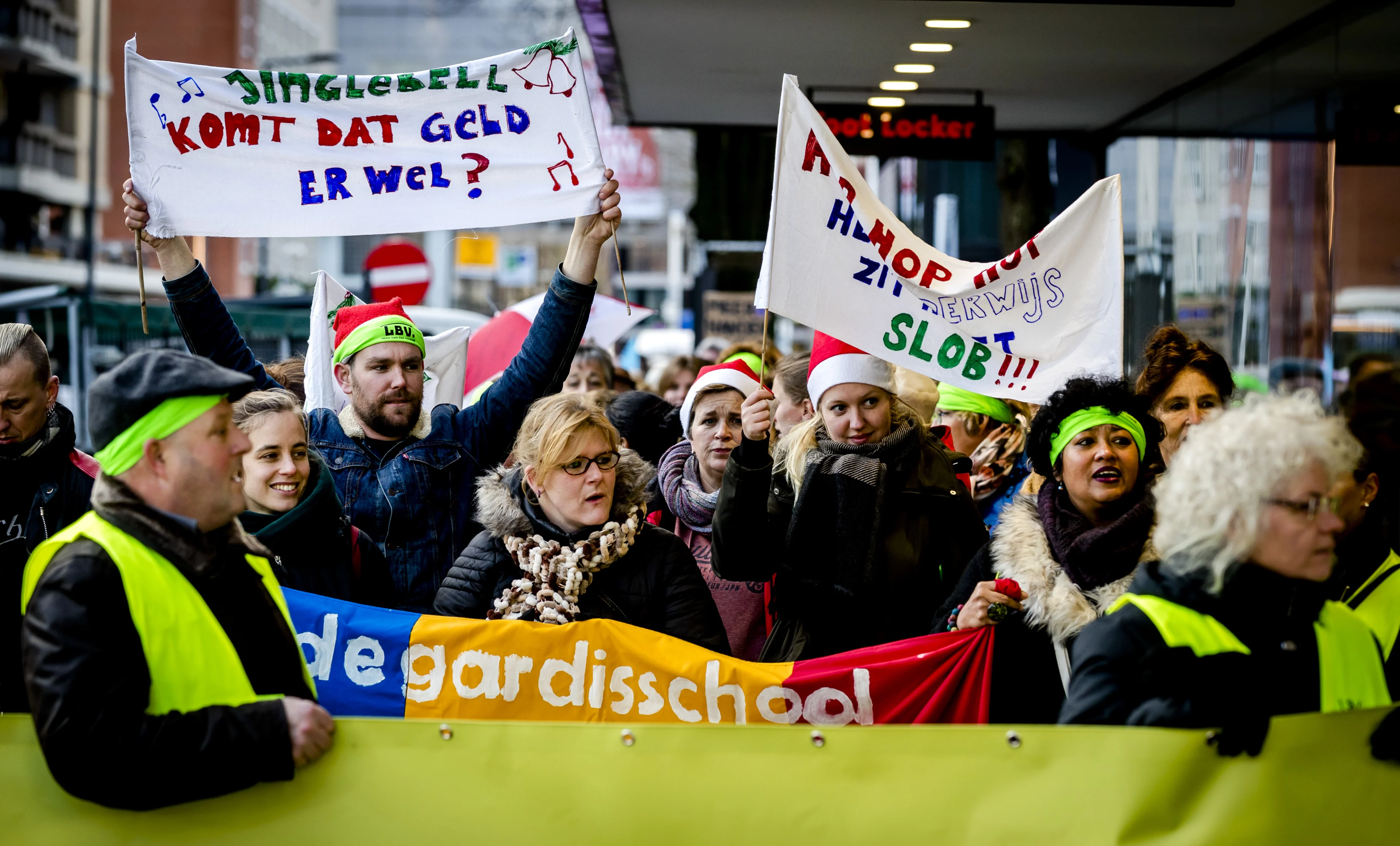 'Volgend kabinet moet loonkloof in onderwijs dichten'