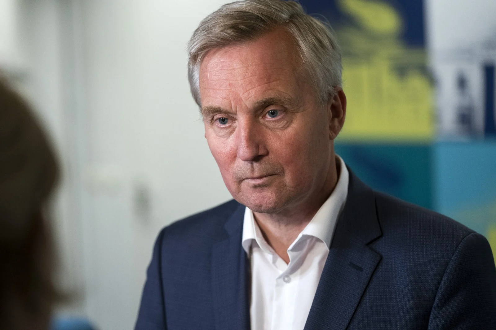 Staatssecretaris Van der Burg wil crisisnoodopvang langer openhouden