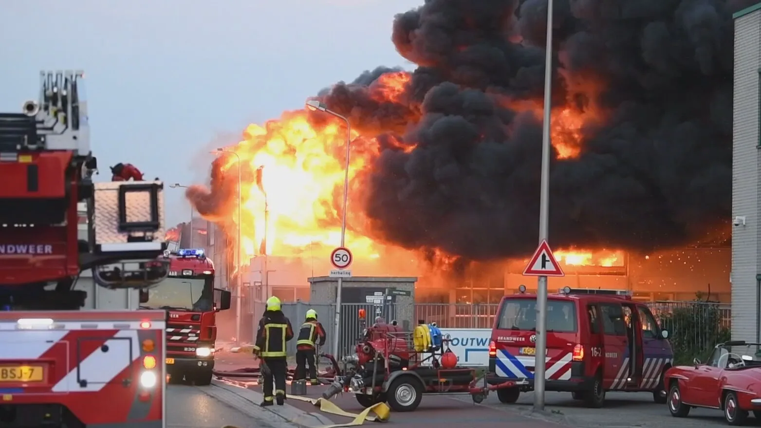 Ongekende vuurzee in Ter Aar ontstaan door twee branden