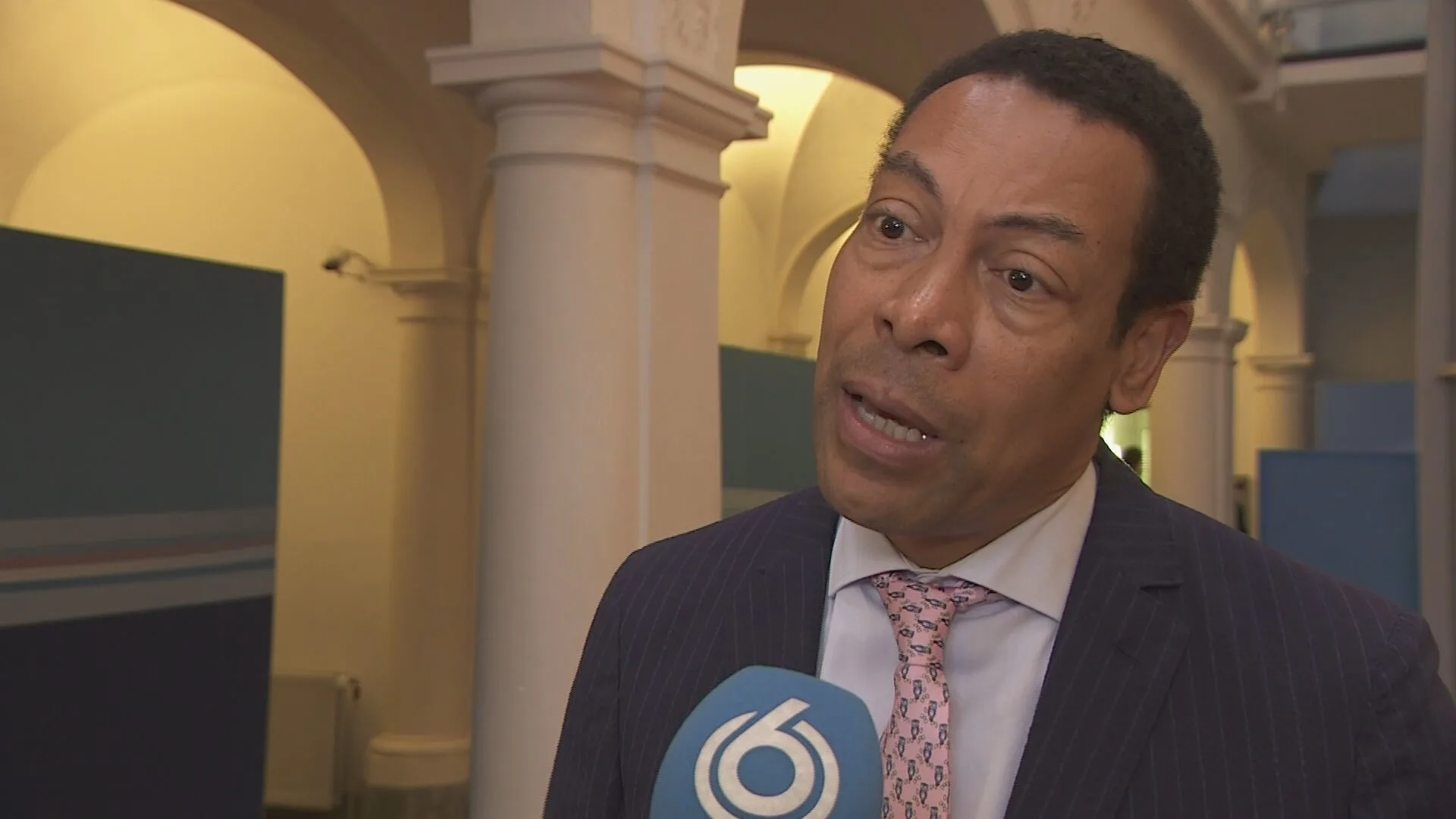 Kabinet: meer ruimte voor rechter om te videobellen met verdachte