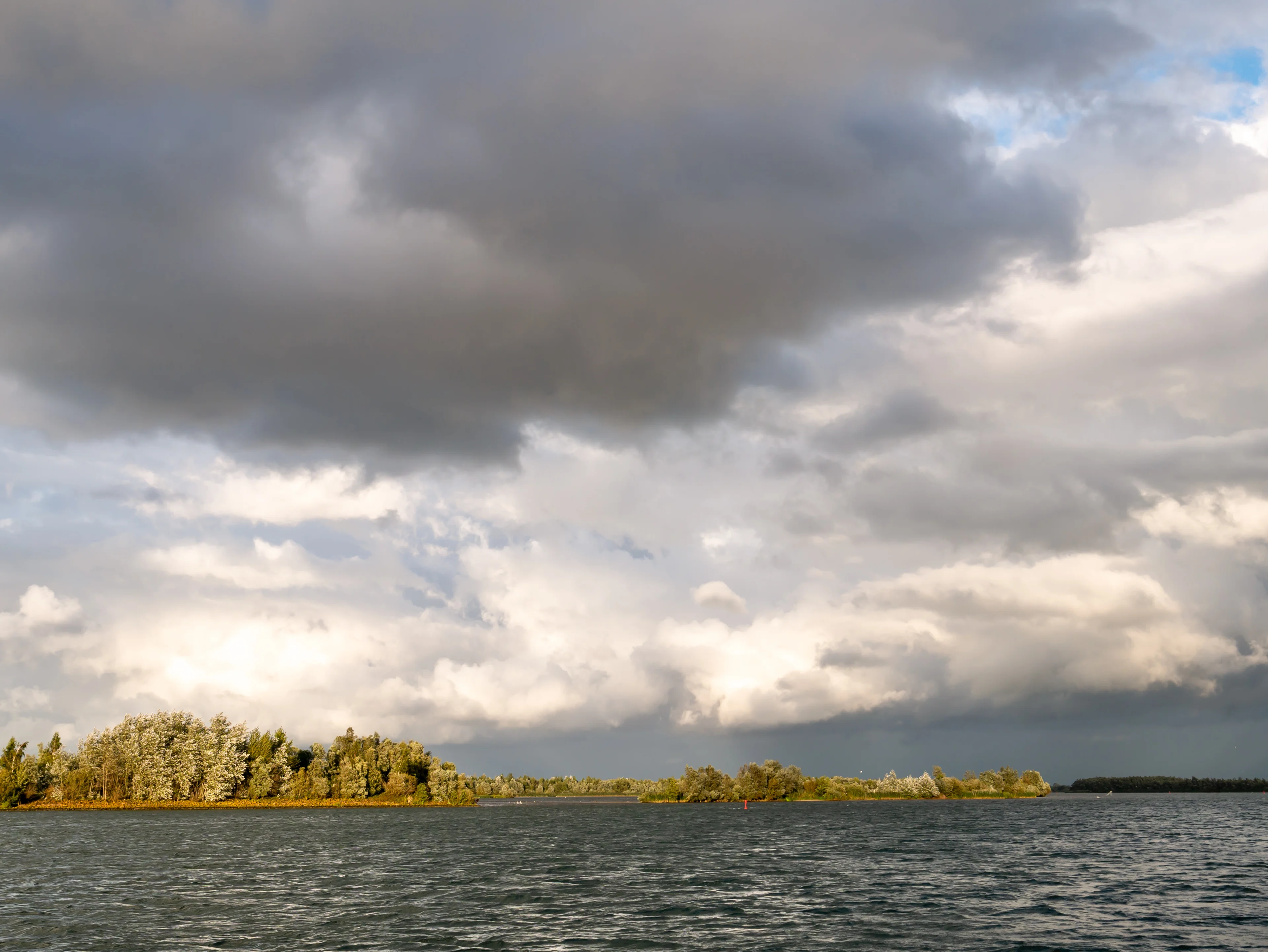 Zwemmer na zoekactie dood aangetroffen in het Kattendiep