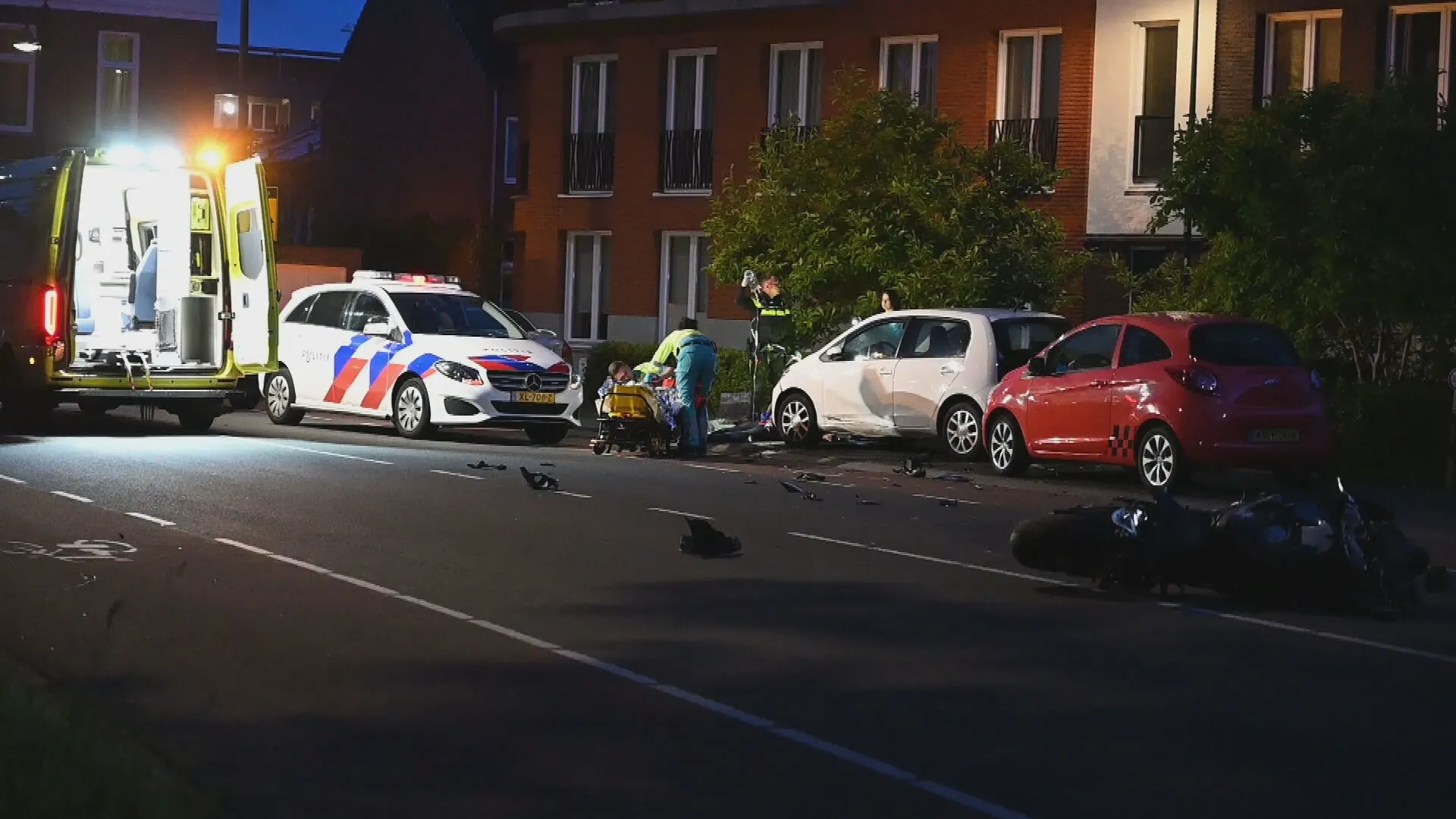 Motorrijder crasht na politieachtervolging in Breda