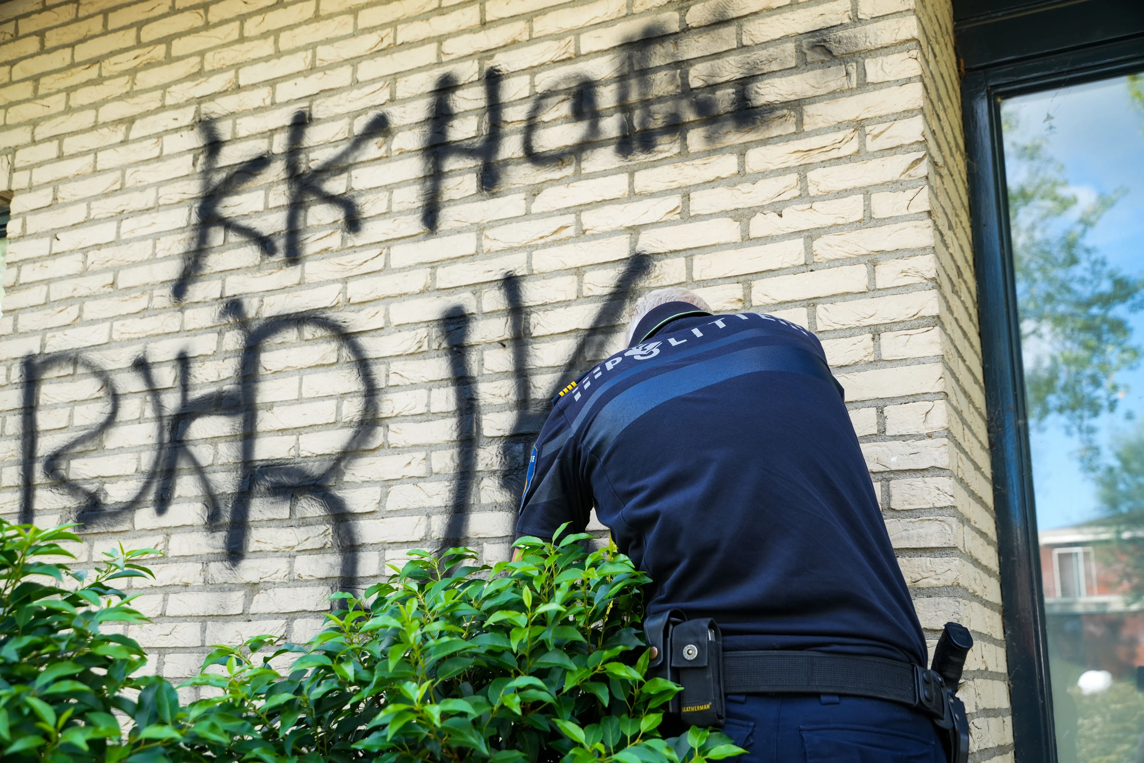 Hooligans bekladden woning van Rotterdamse wethouder