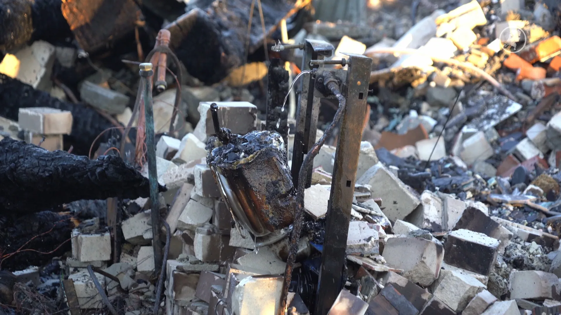 Woonboerderij in Winde gaat in vlammen op