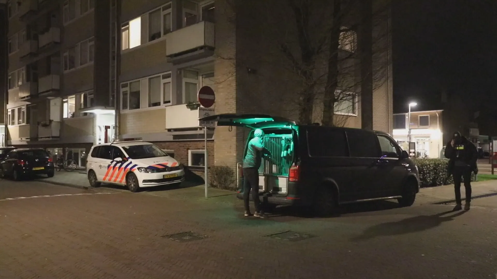 Politie houdt mannen aan om aanslagen op en afpersing van fruithandel Hedel
