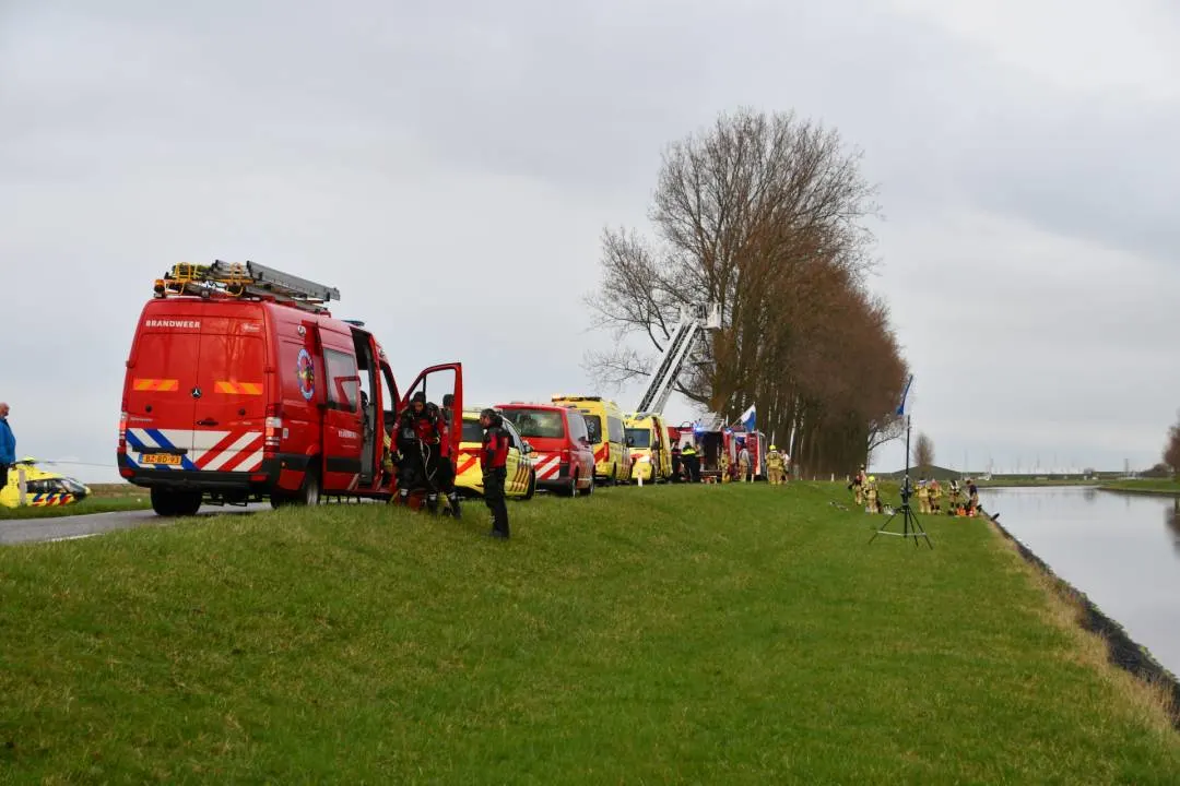 Vrouw overleden nadat auto te water raakt in Wilhelminadorp