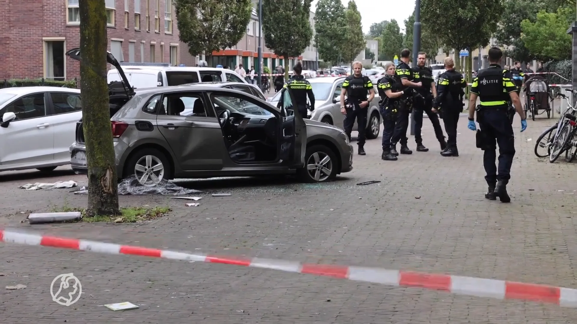 Zwaar vernielde auto achtergelaten na steekpartij in Haarlem