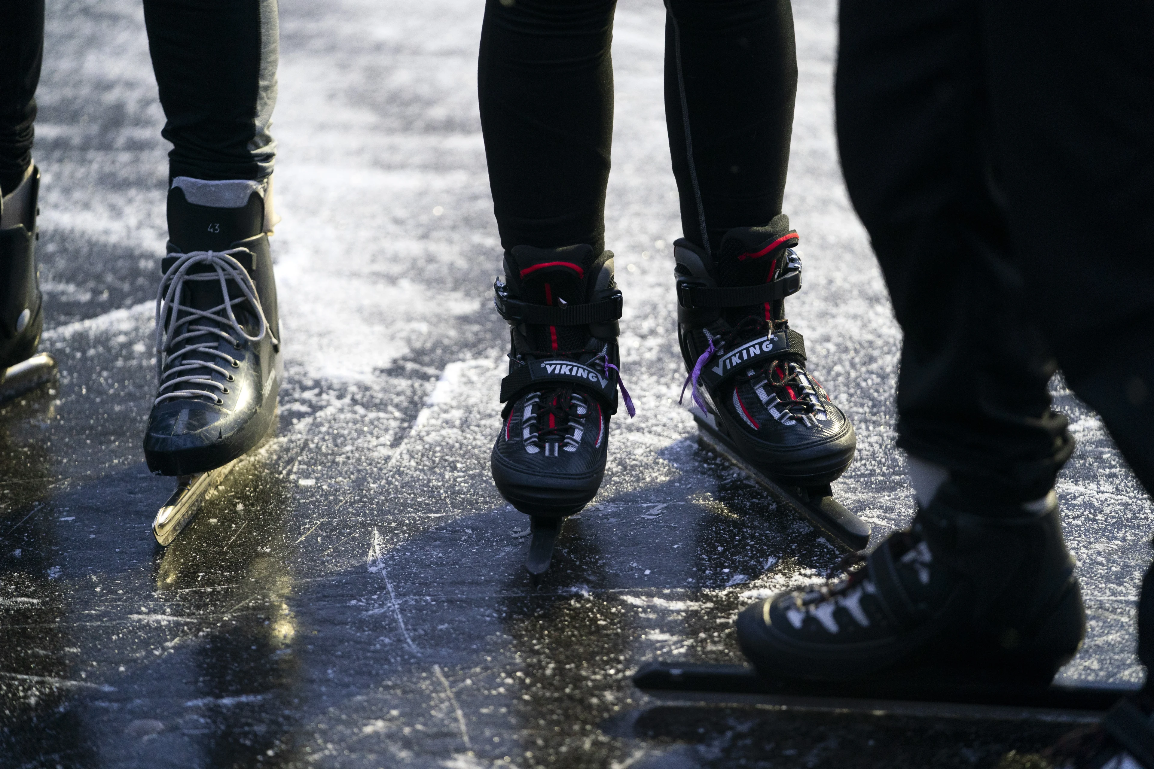 Miljoen Nederlanders grijpen laatste kans en gaan schaatsen