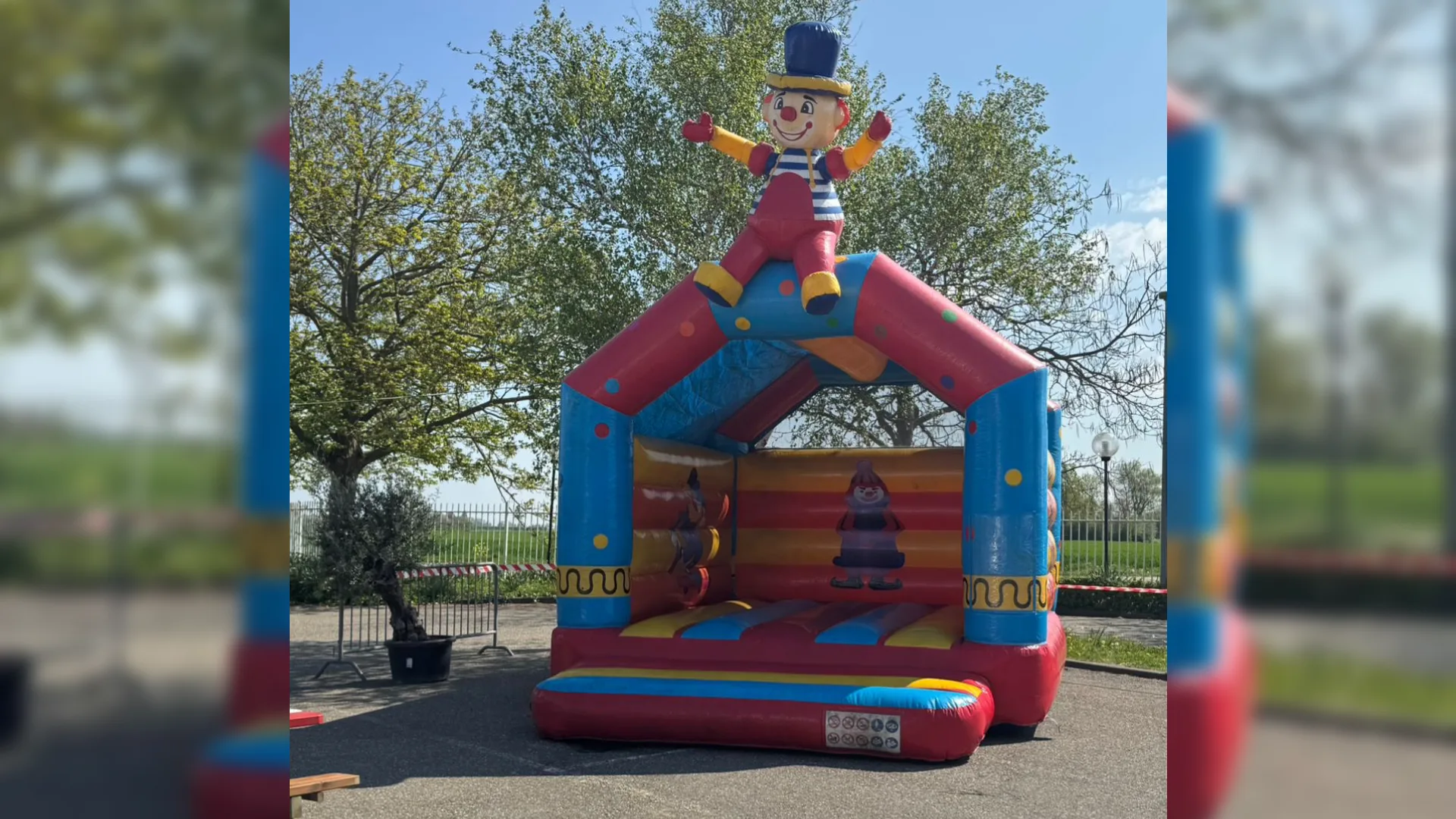 Bizar: wie heeft het springkussen van de Intratuin gejat?