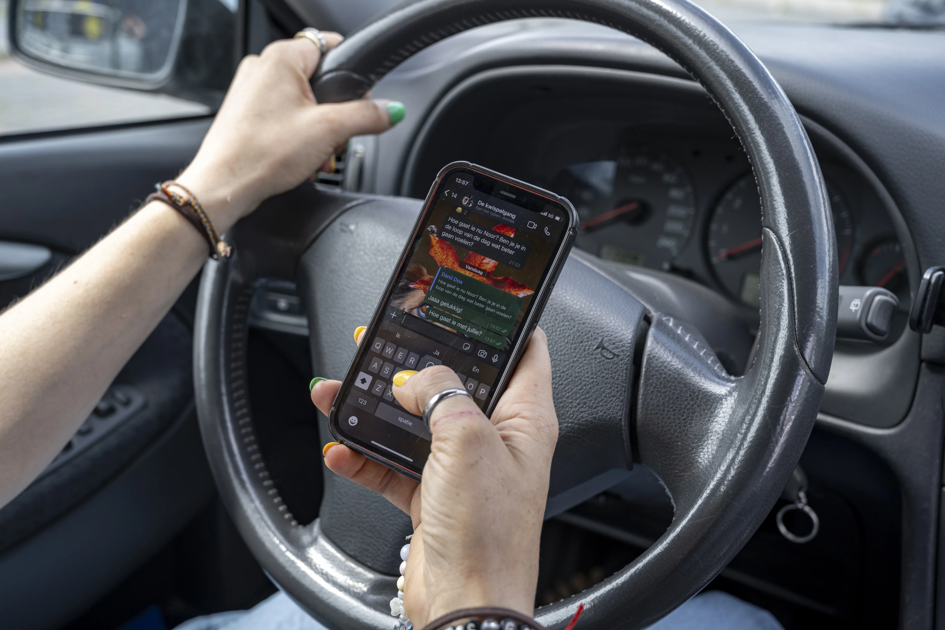 Schade door appen achter het stuur? Vanaf december draai je zelf op voor de kosten