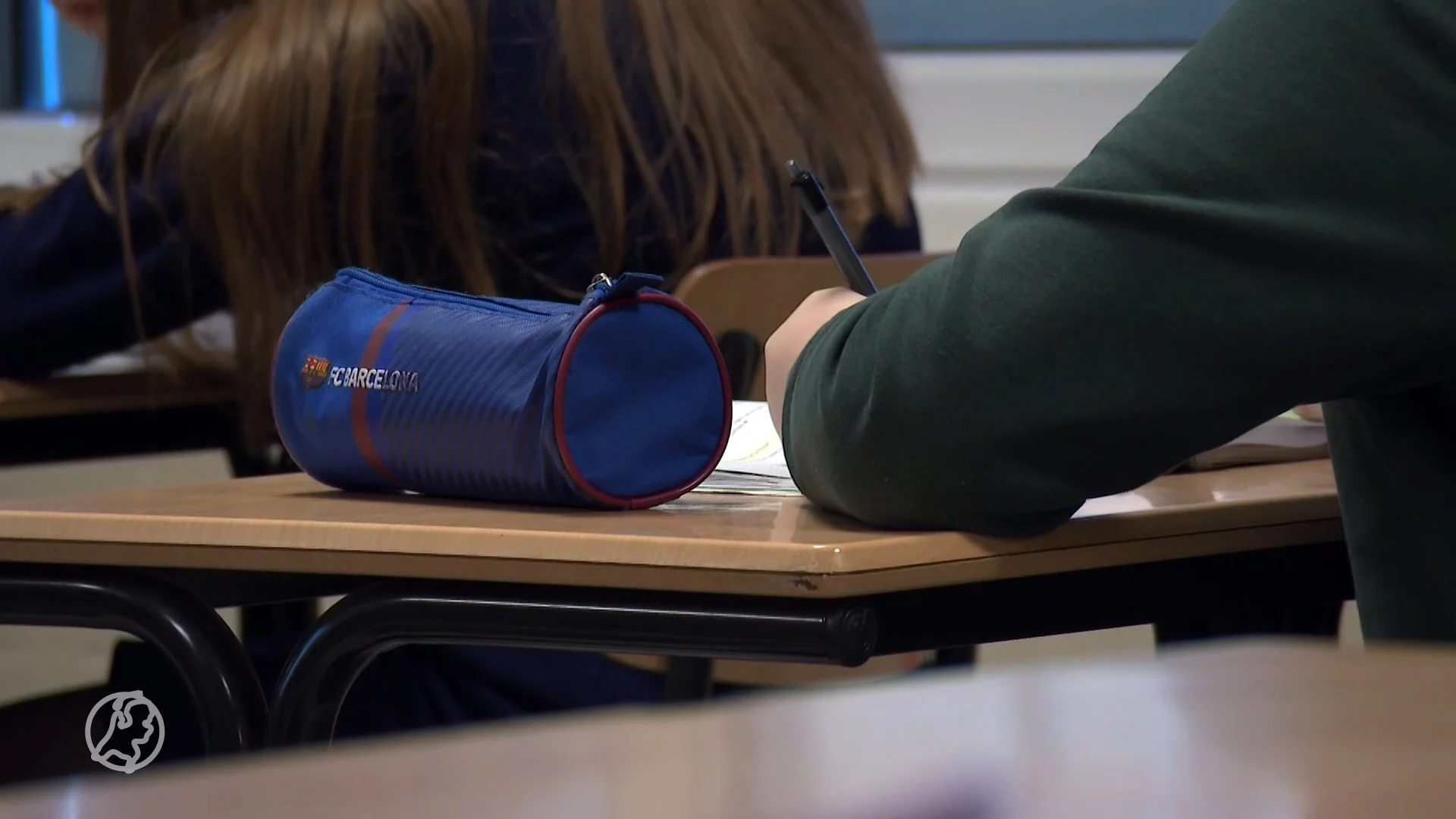 Onderwijsraad slaat alarm: schoolkosten te hoog voor jongeren in armoede