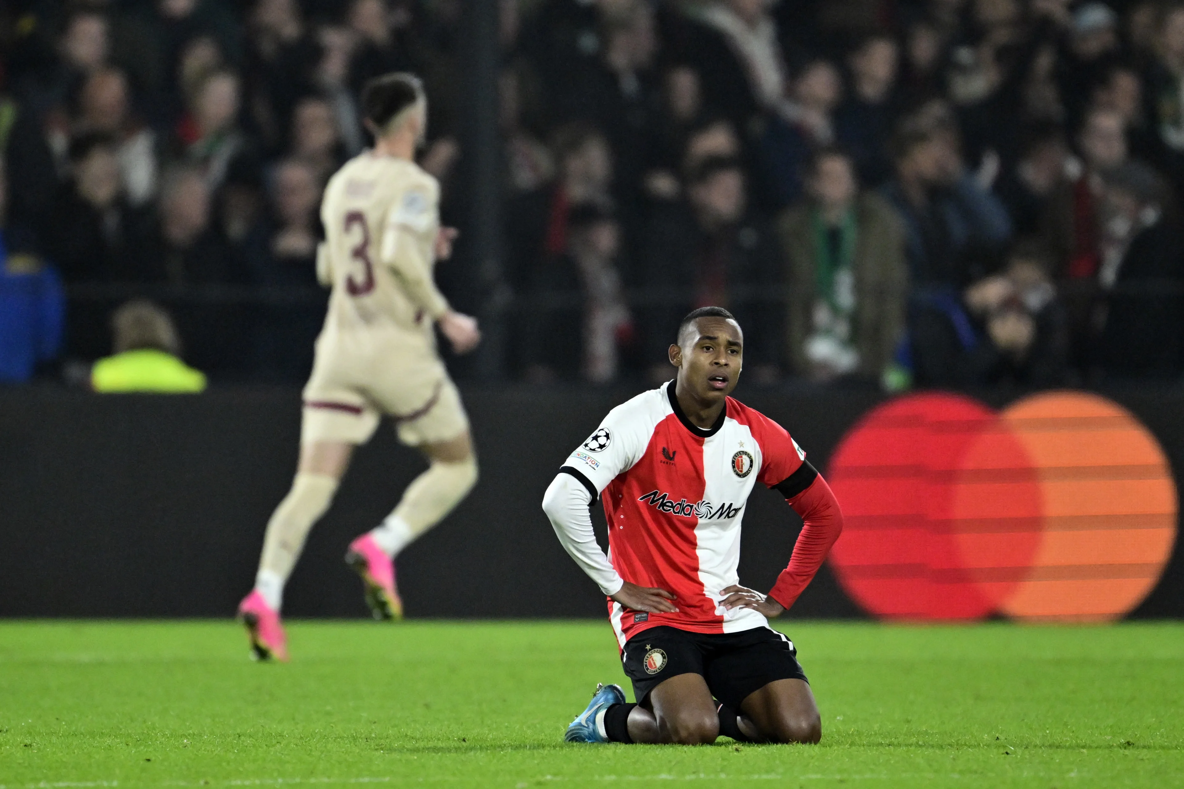 Feyenoord verliest verrassend van Red Bull Salzburg