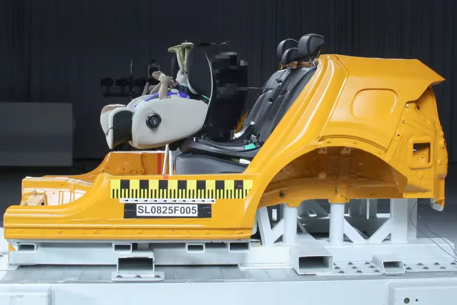 Consumentenbond waarschuwt voor autostoeltjes, zitschalen kunnen losschieten