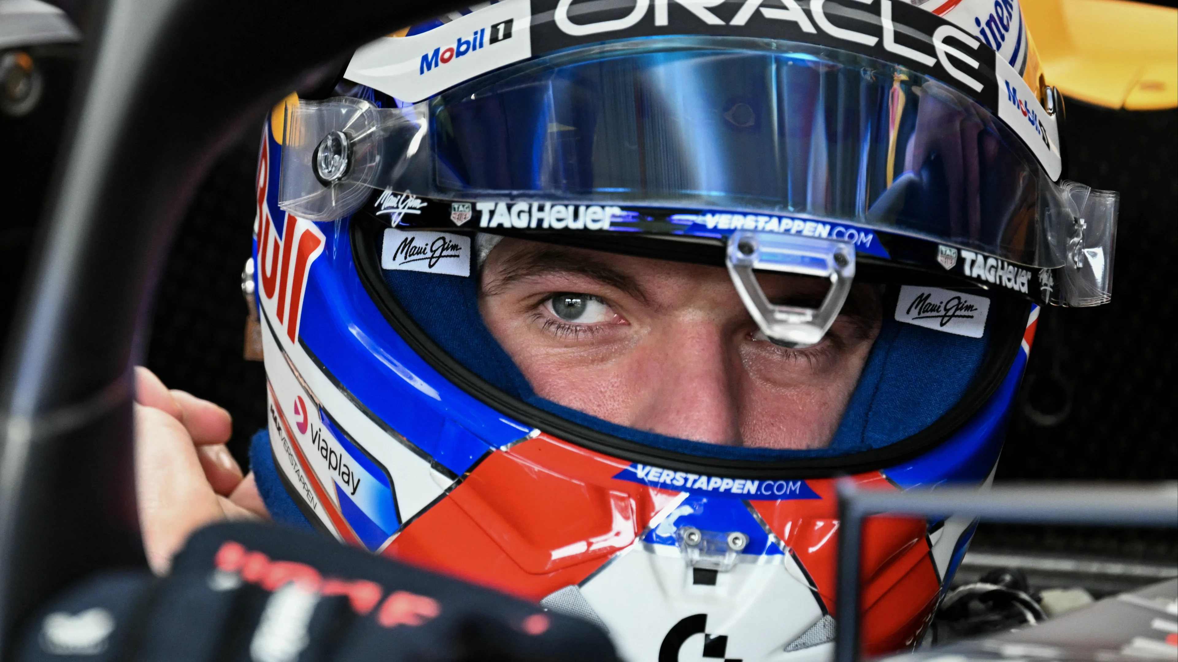 Verstappen eindigt tiende na tijdstraf op de GP van Spanje