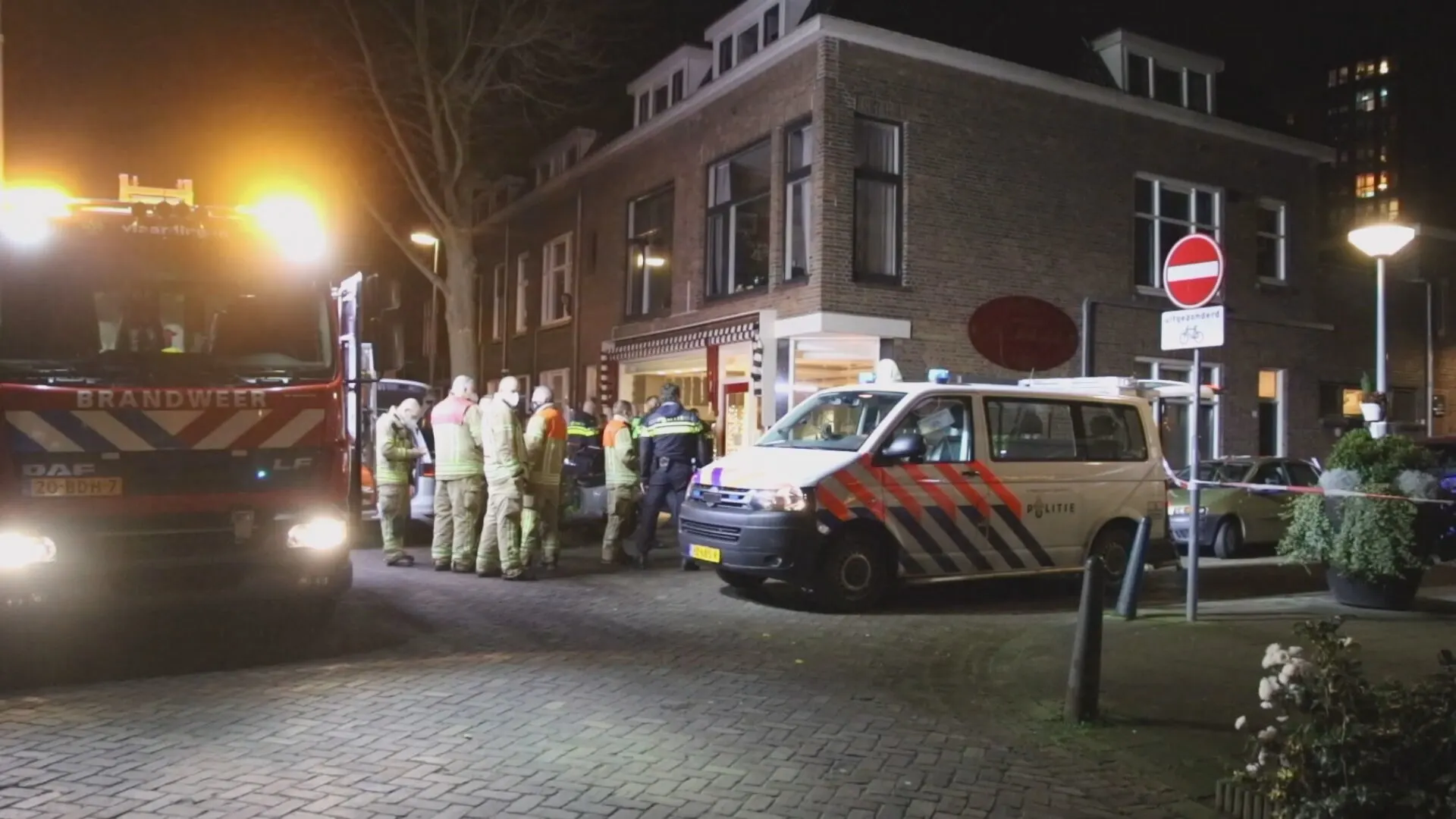 Man overleden na schietpartij in Vlaardingen, politie schiet op verdachte