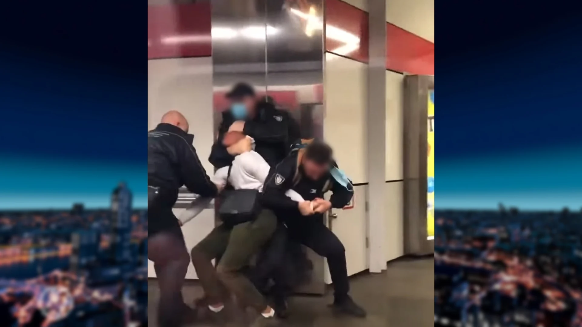 Hardhandige aanhouding op metrostation Rotterdam: boa houdt man in nekklem