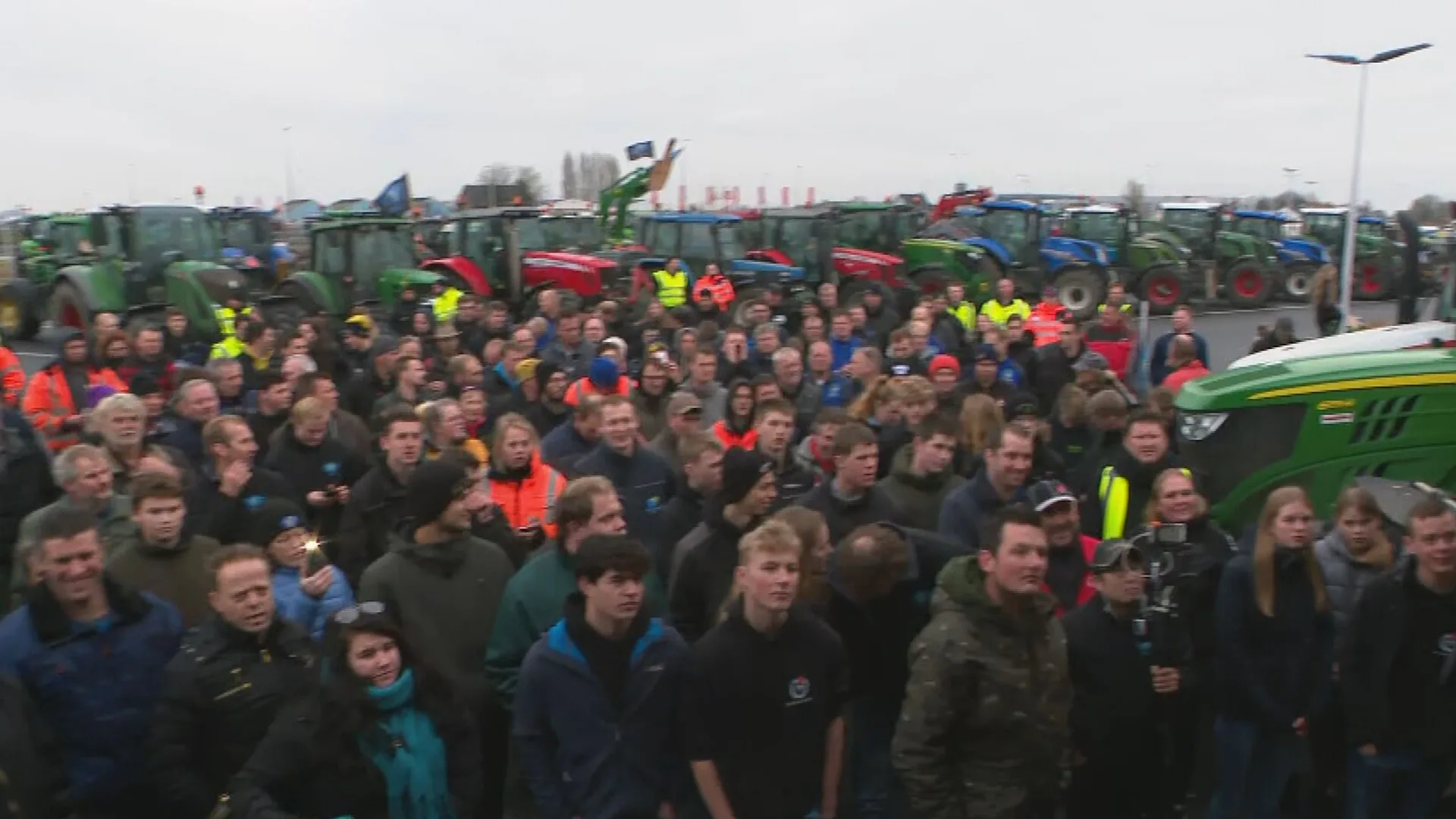 Boeren voeren opnieuw actie: 'Logischer dat wij Schiphol uitkopen dan andersom'
