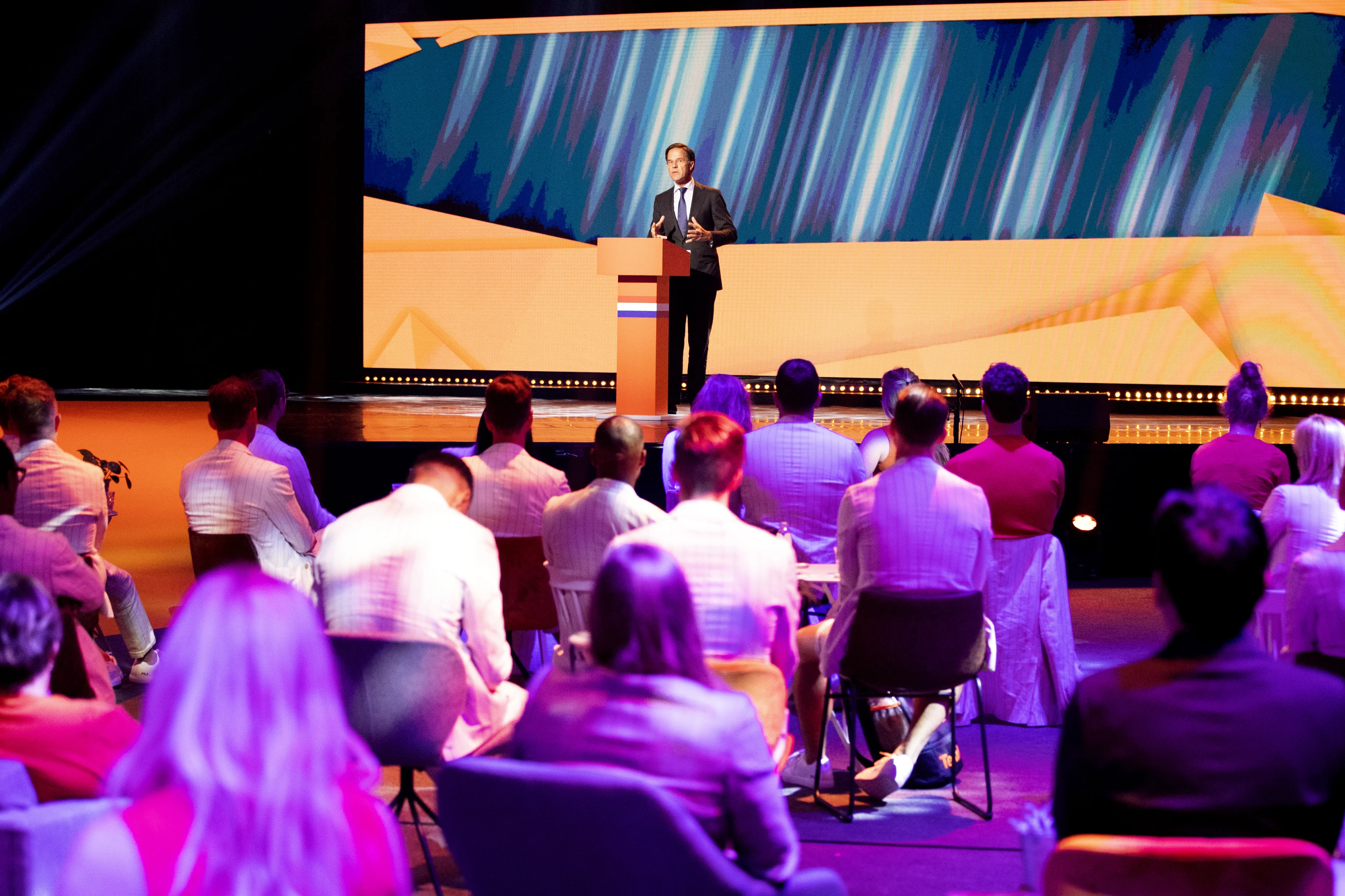 Medaillewinnaars gehuldigd door premier Rutte