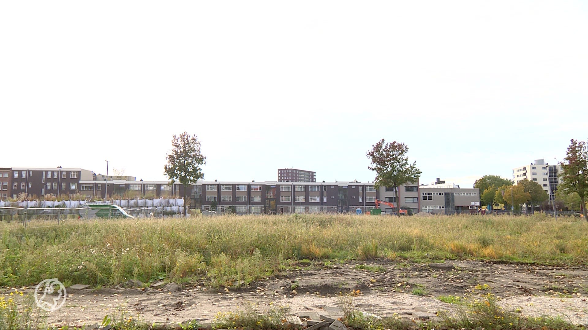 Gezin weigert als enige te vertrekken uit gesloopte Rotterdamse buurt