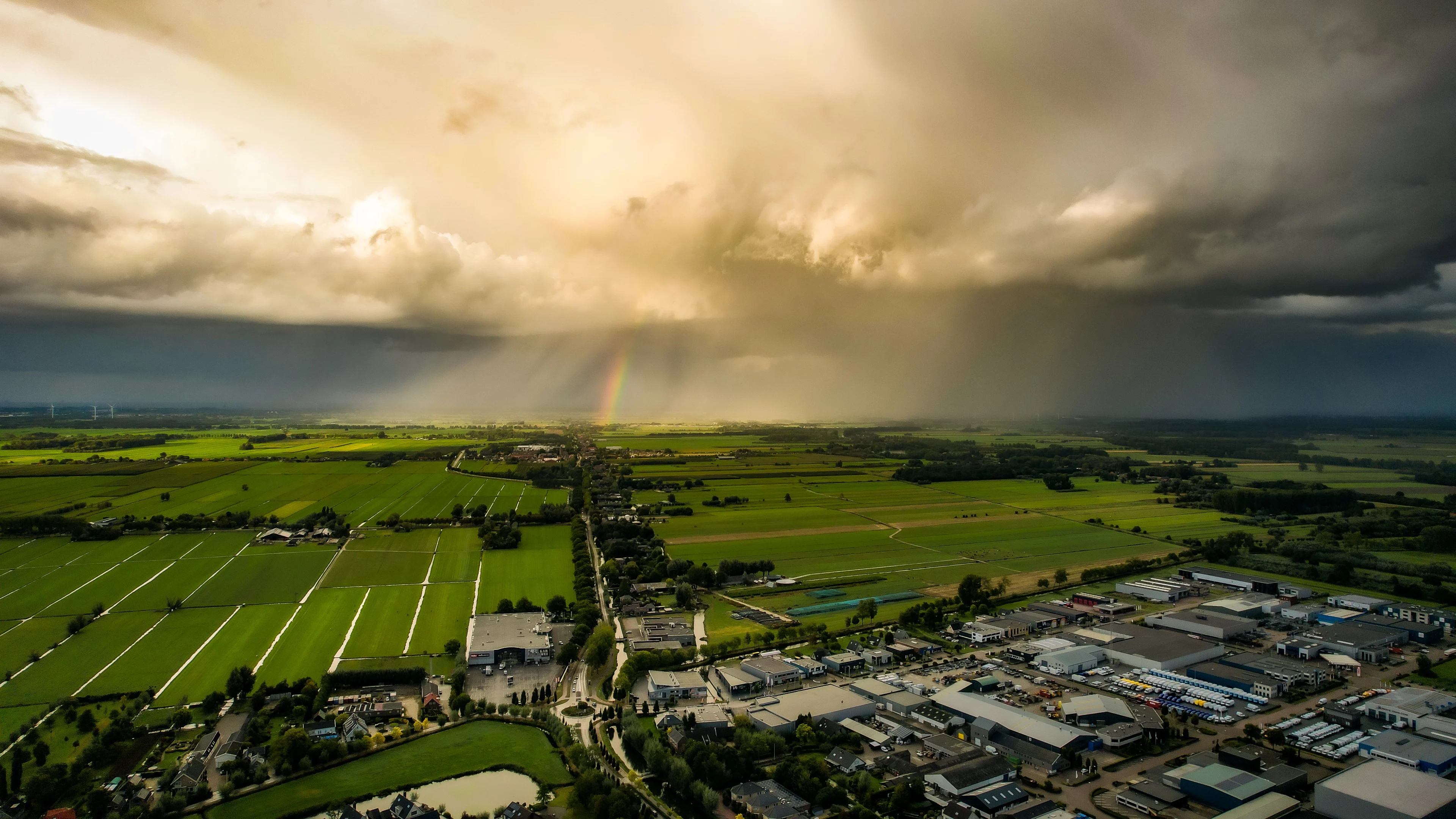 Buien en zon wisselen elkaar af richting het weekend