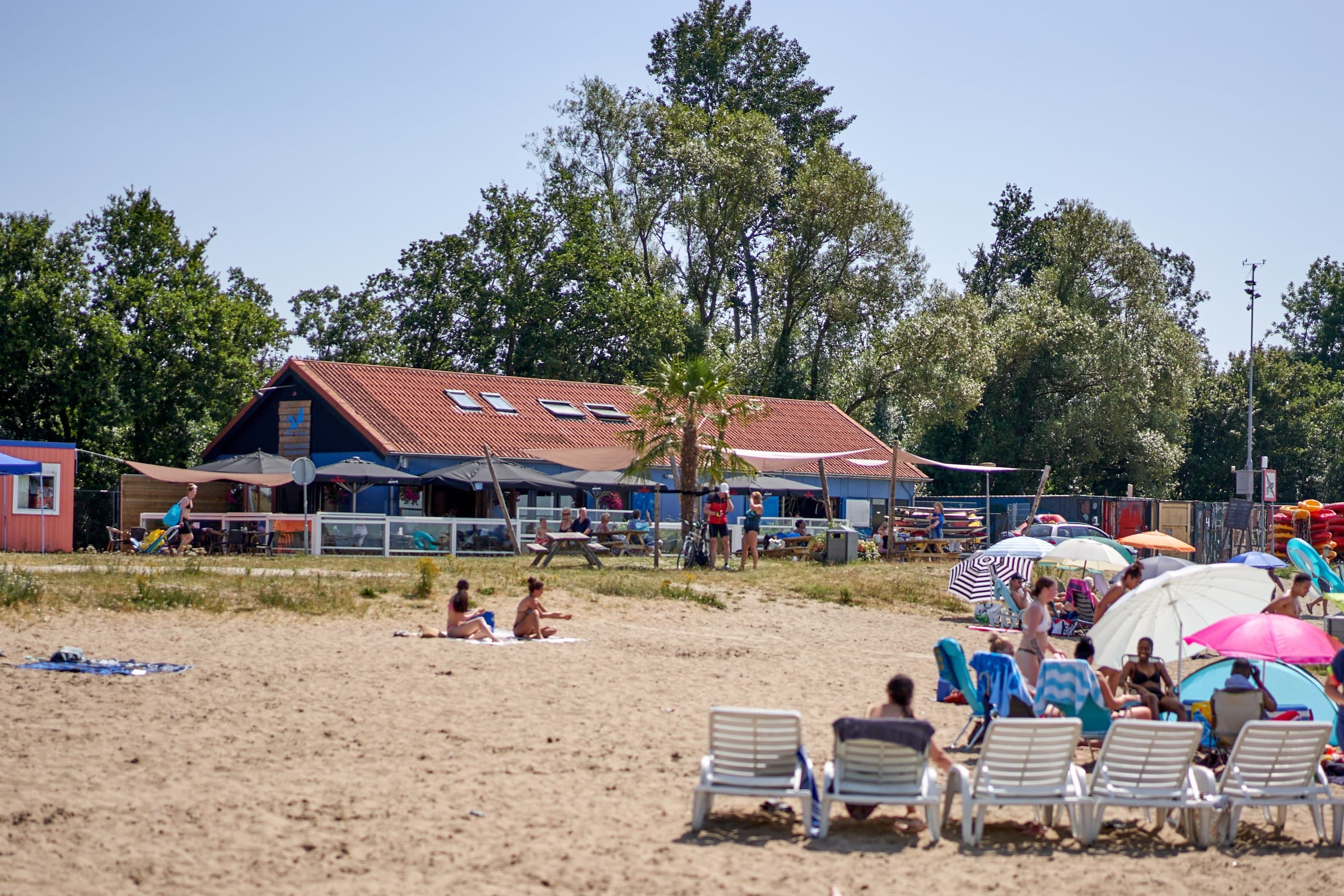 Beachclub in Almere continu doelwit: derde inbraak in jaar tijd