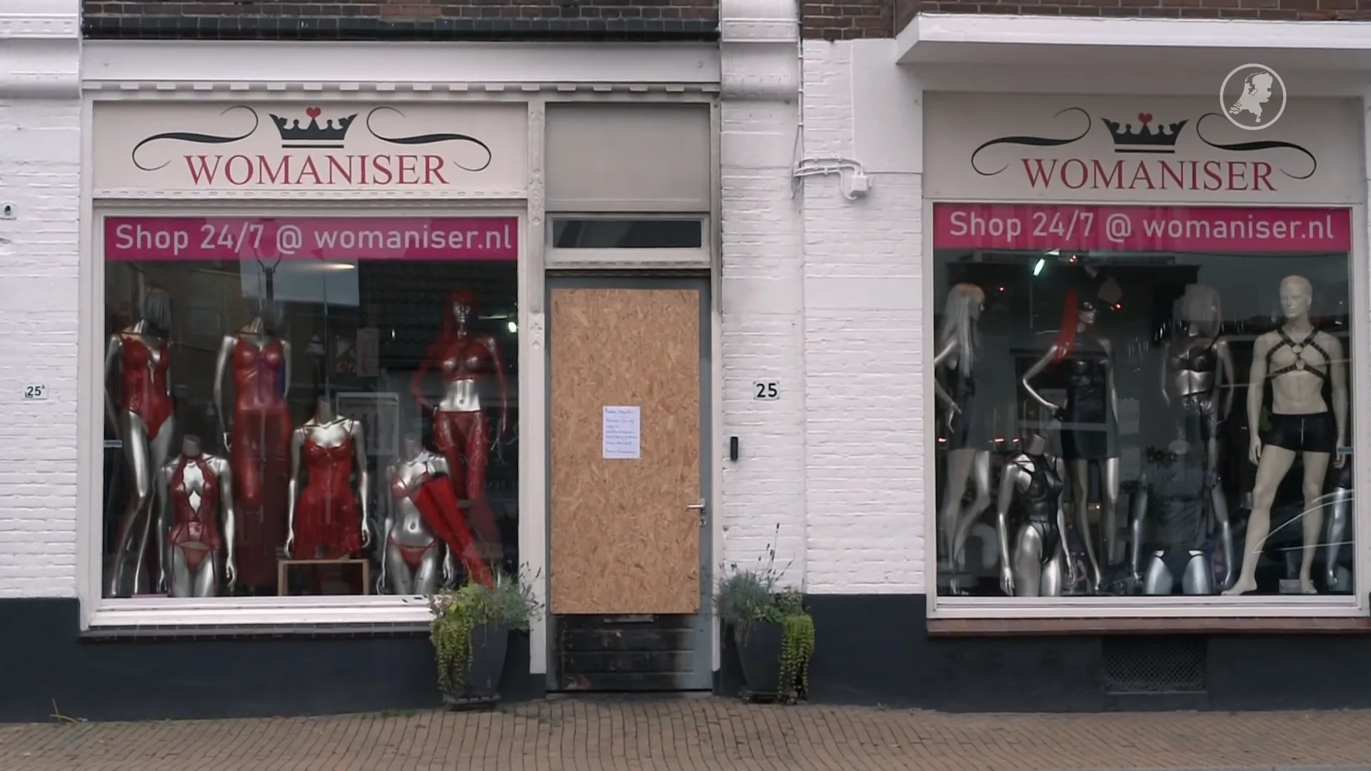 Raadsels rond explosie en brand bij Apeldoornse erotiekzaak van 71-jarige Otto