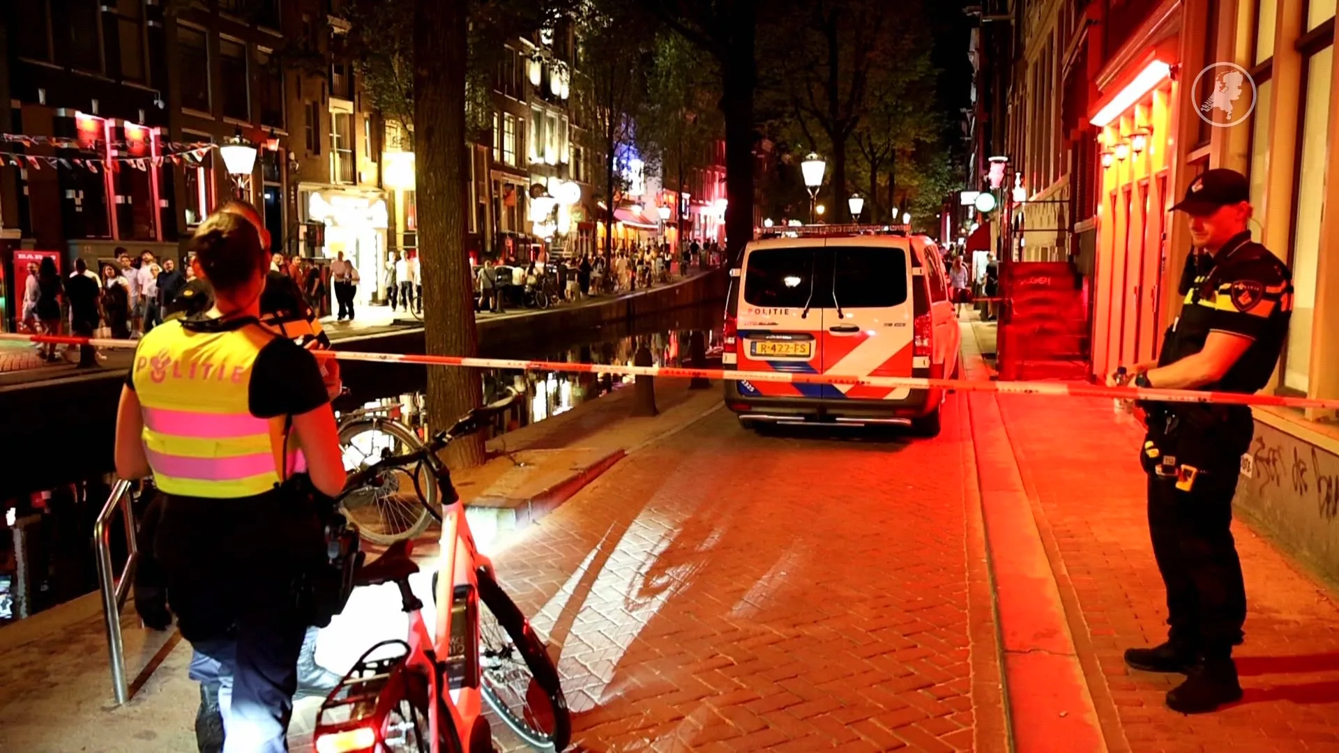 Meerdere mensen aangehouden bij grote politieactie op de Wallen