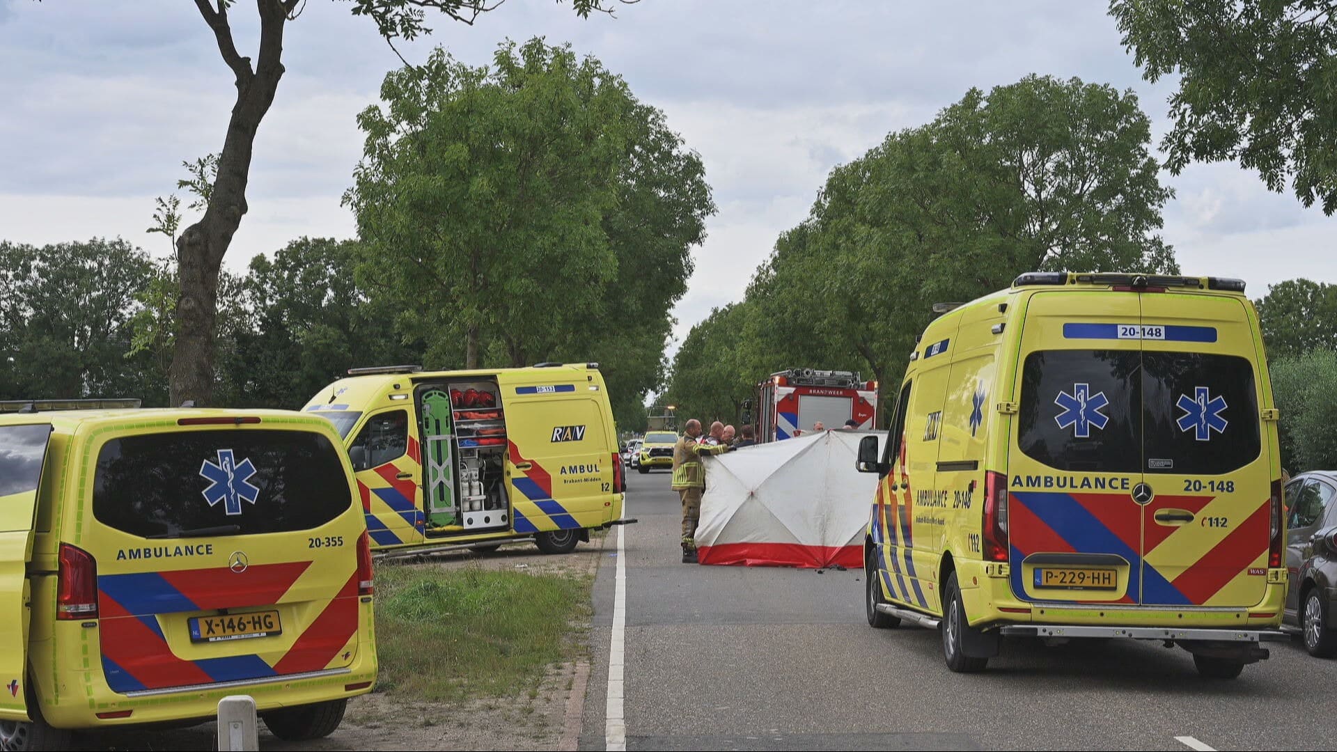 Motorrijder (35) om het leven gekomen na botsing bestelbus in Zevenbergen