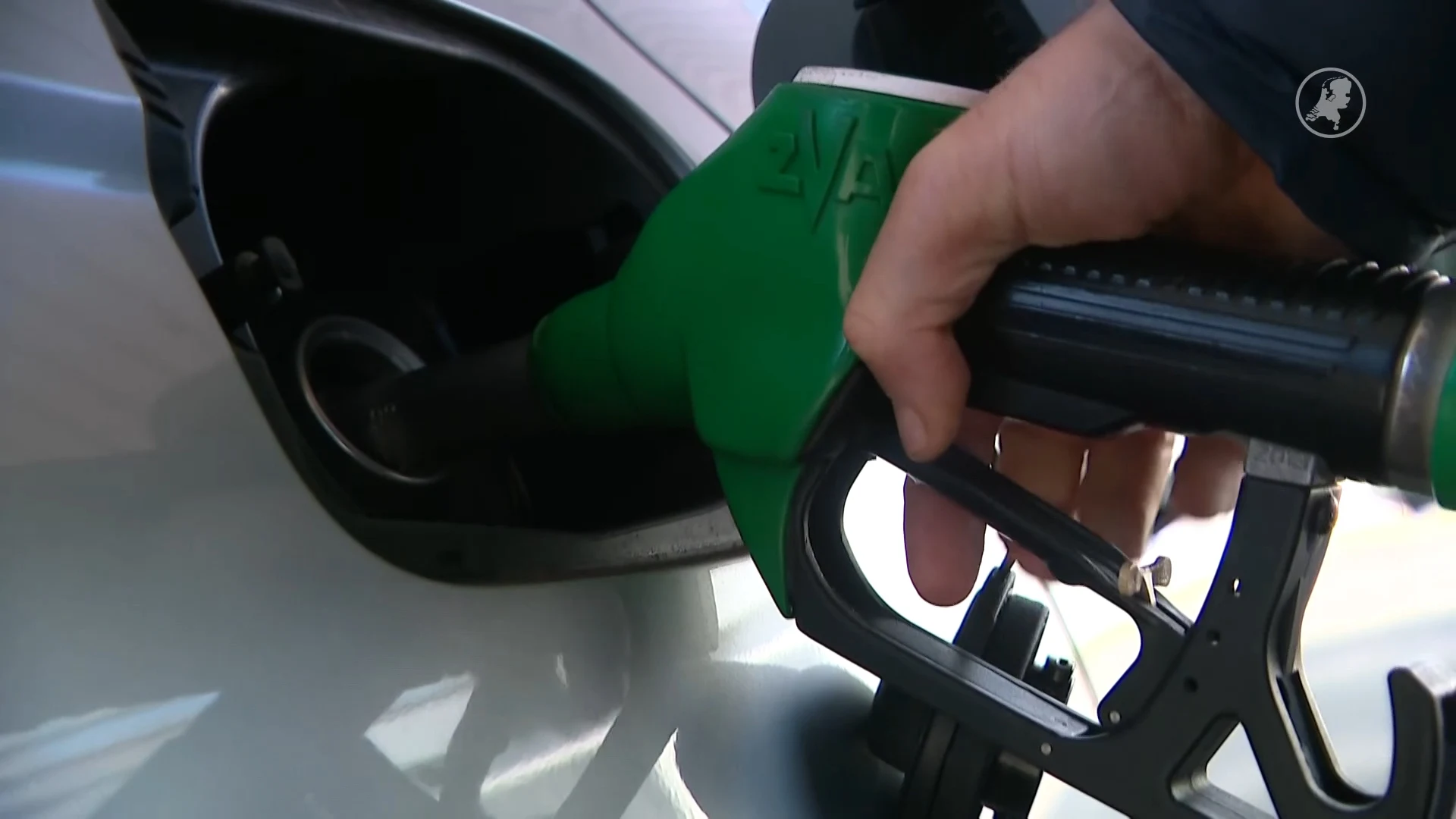 ING: helft nieuwe auto's in 2027 elektrisch door nieuwe regels