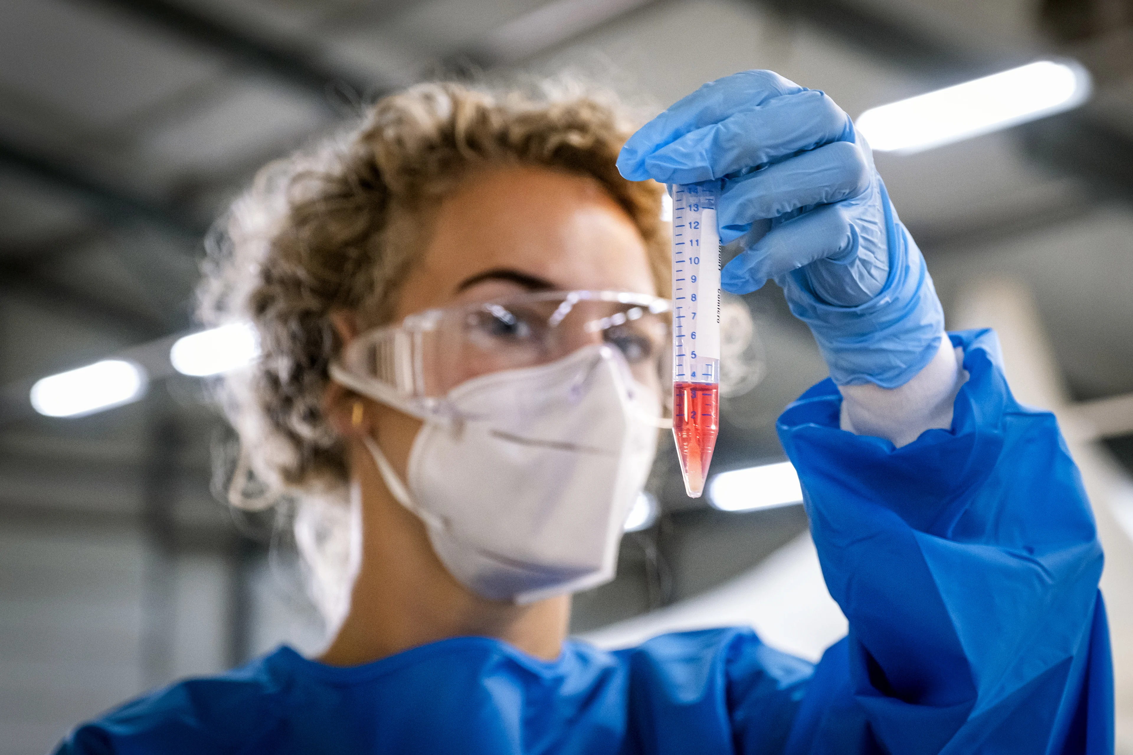 LIVEBLOG | Actief coronavirus indammen scheelt miljarden