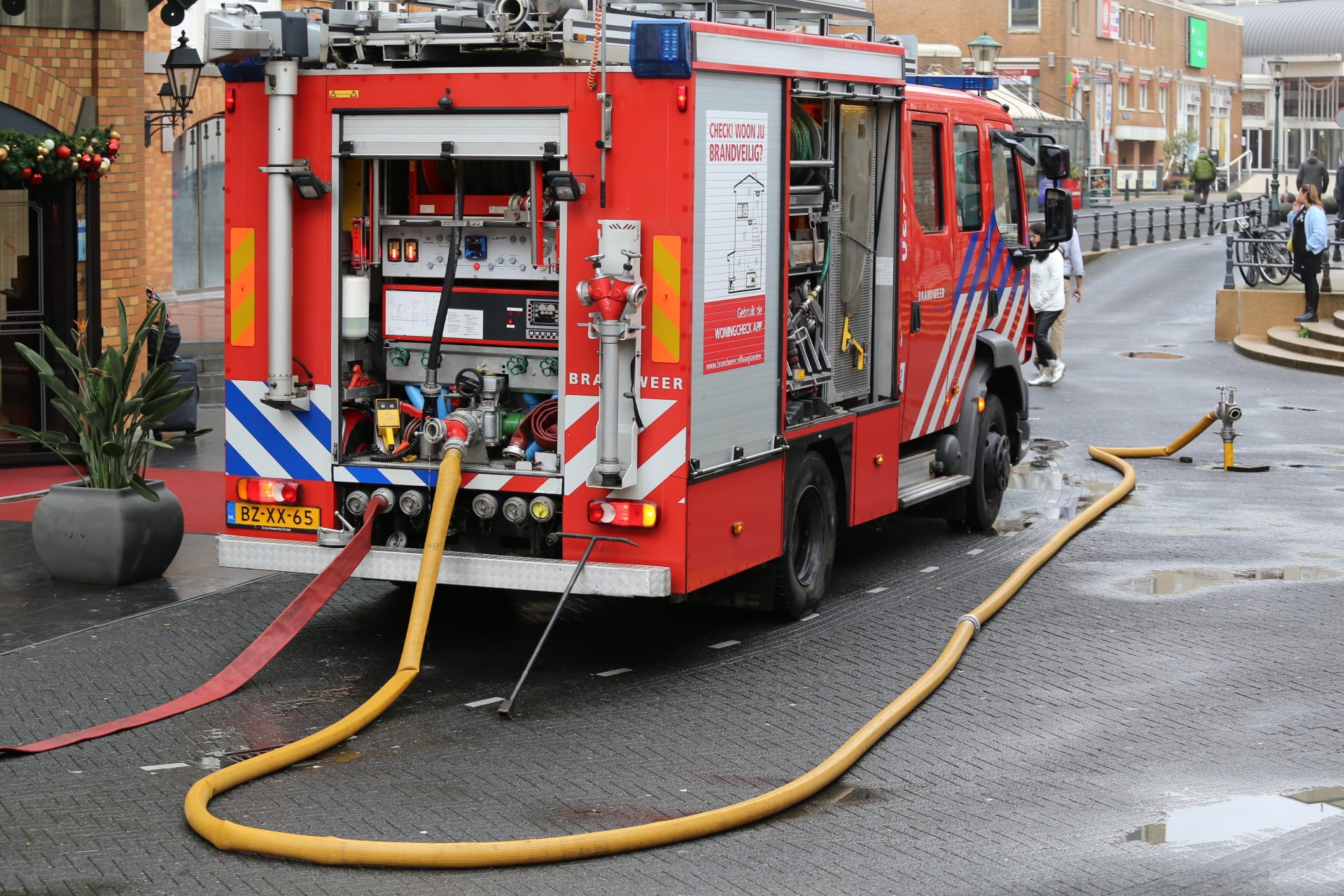 Brand in hotelkamer Kurhaus Scheveningen, hotel ontruimd