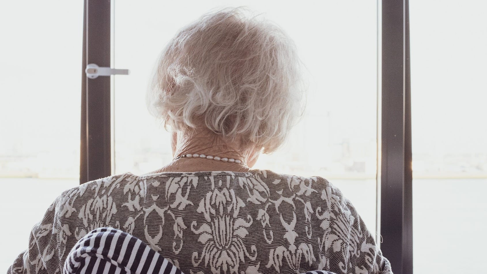 Wijkagent verbijsterd over eenzame oude dame: 'Ze leefde al twee weken op water en suiker'