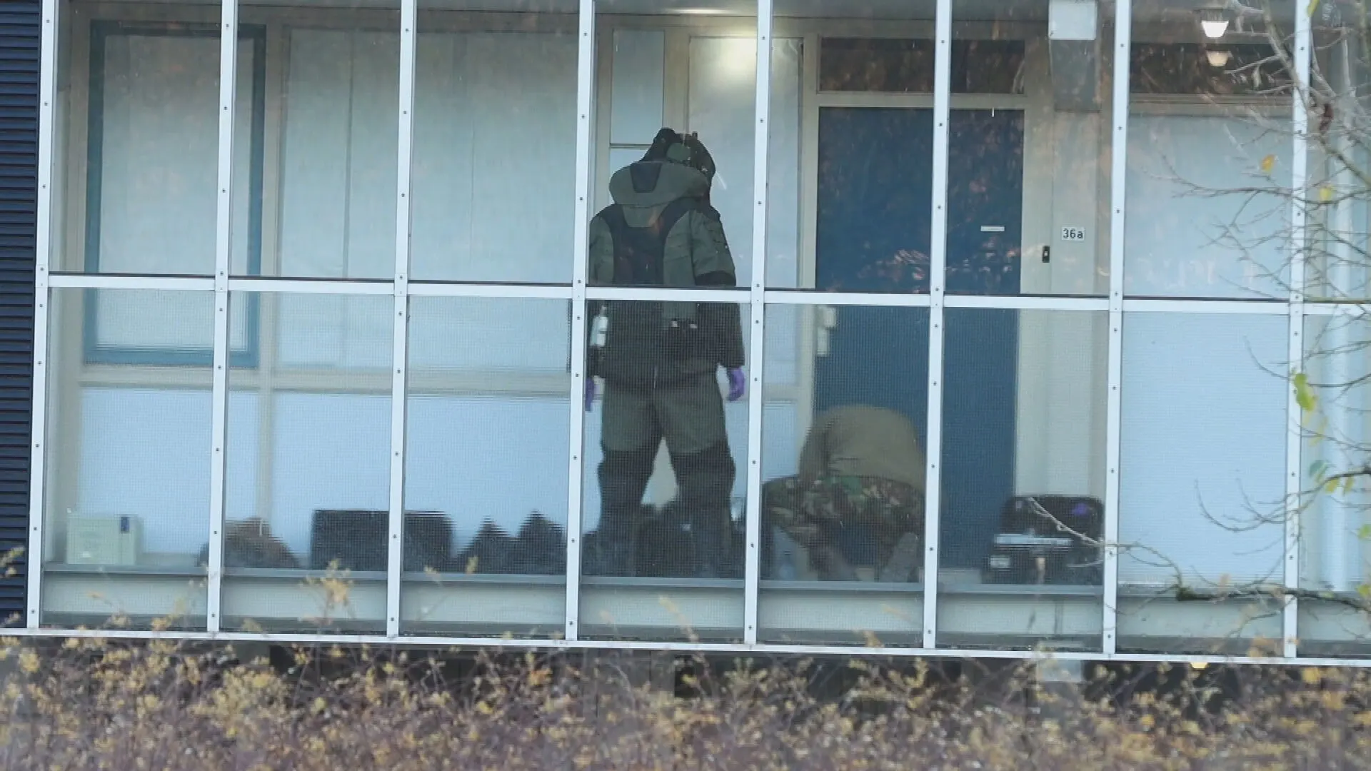 Meer explosief materiaal aangetroffen in flat Spijkenisse, omwonenden opnieuw op straat