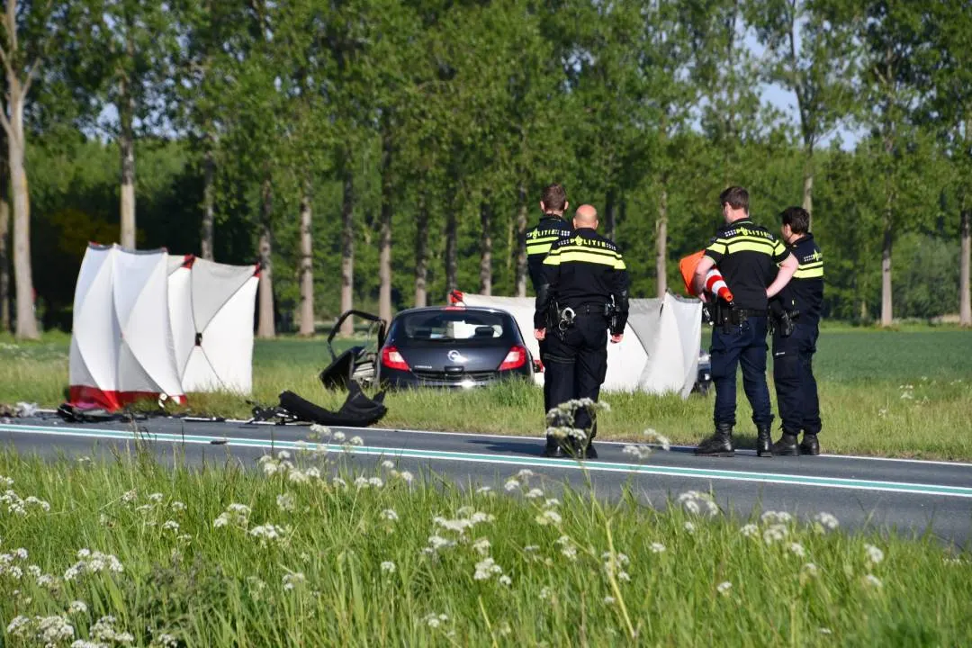 Jonge automobilist (18) komt om bij botsing in Zeeuwse Axel