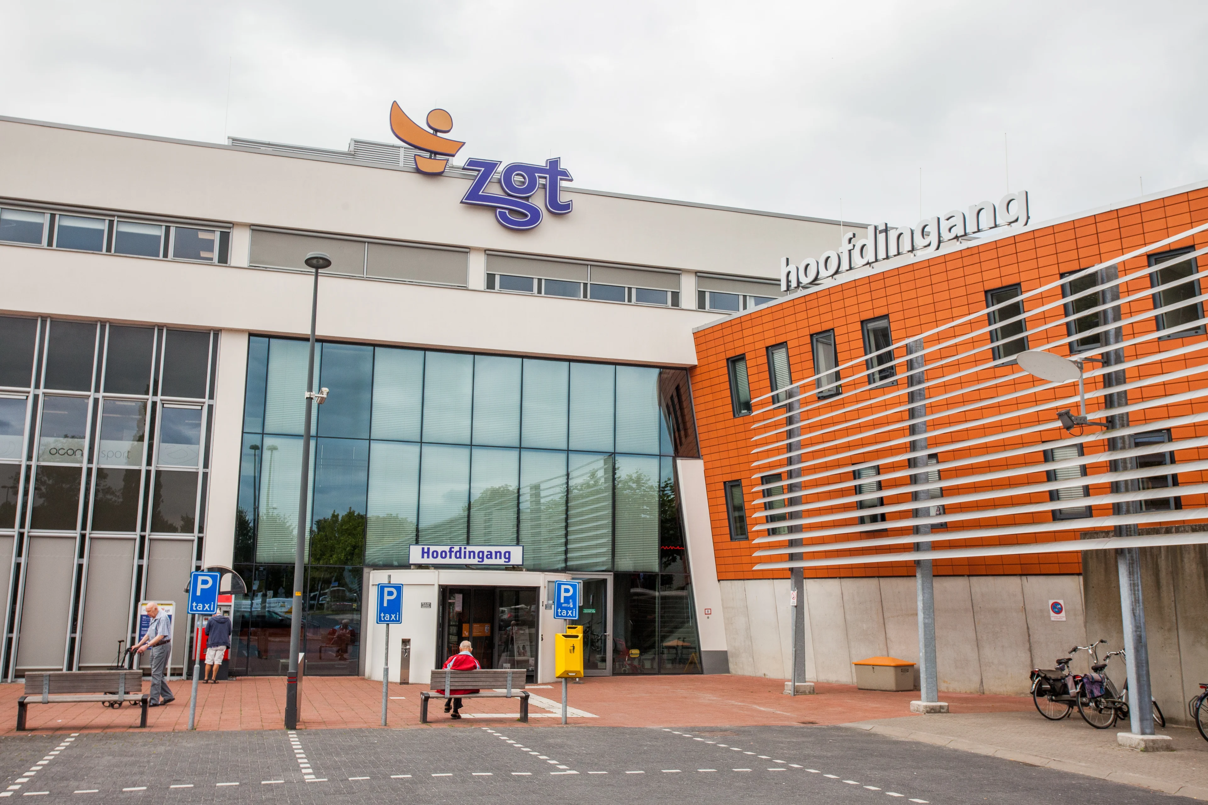 Zorggroep Twente (ZGT) neemt alleen nog coronapatiënten op vanwege snelle toestroom