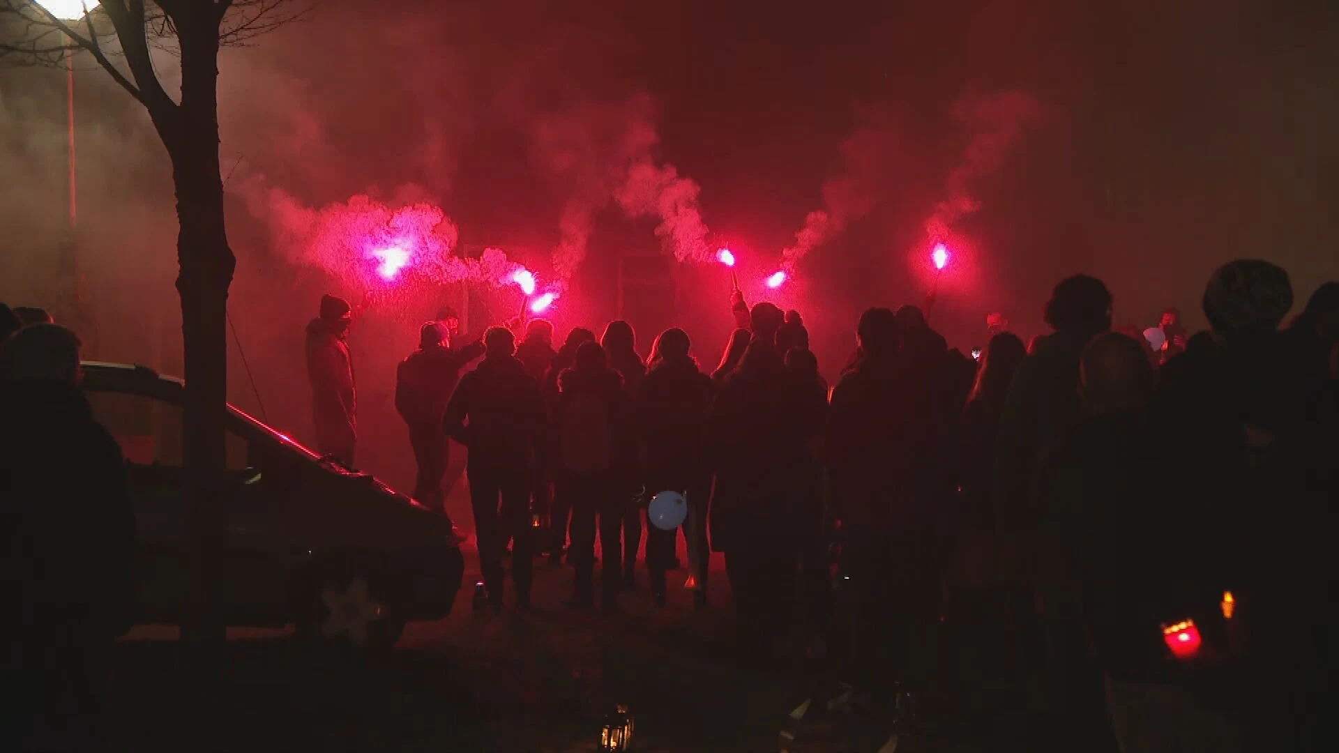 Wijchen herdenkt doodgereden Sebastiaan (42) met drukbezochte stille tocht
