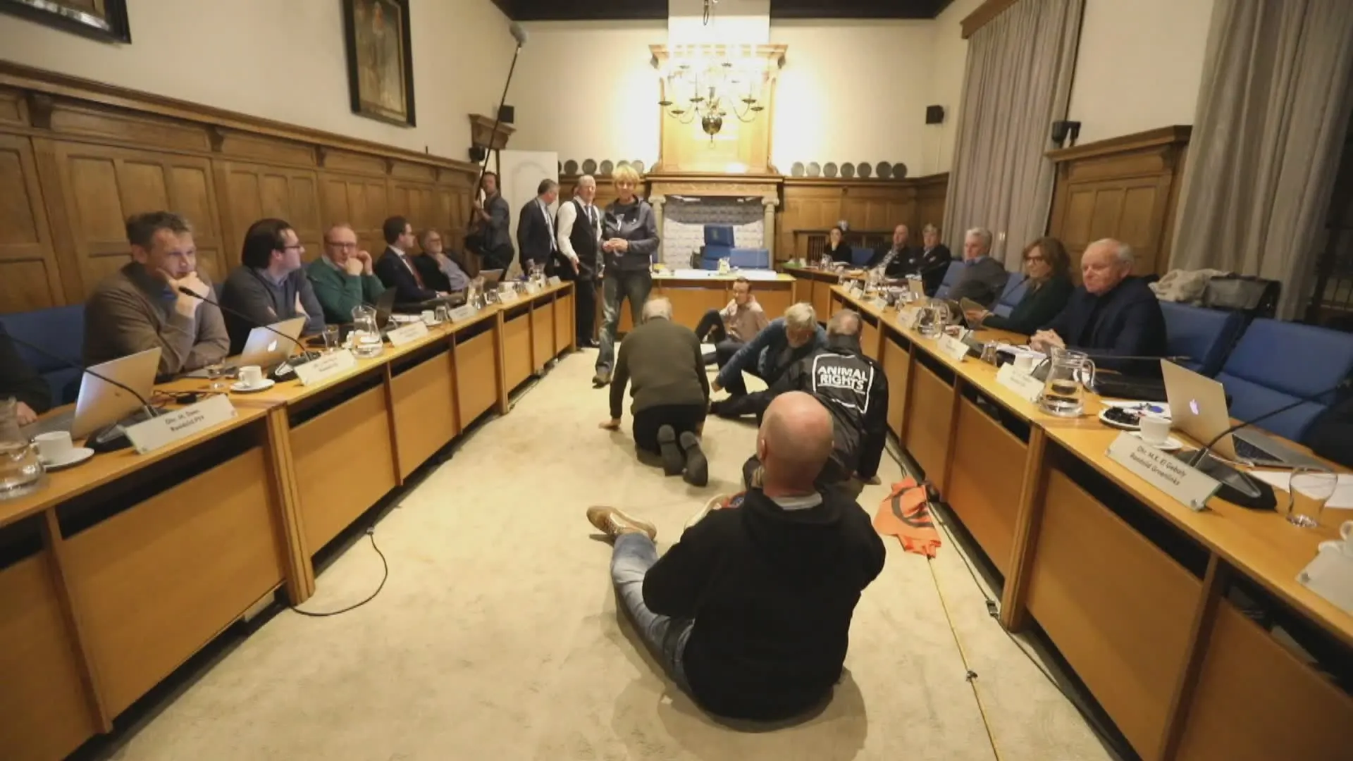 Formule 1-teams mogen ook van Zandvoort over strand naar circuit toe